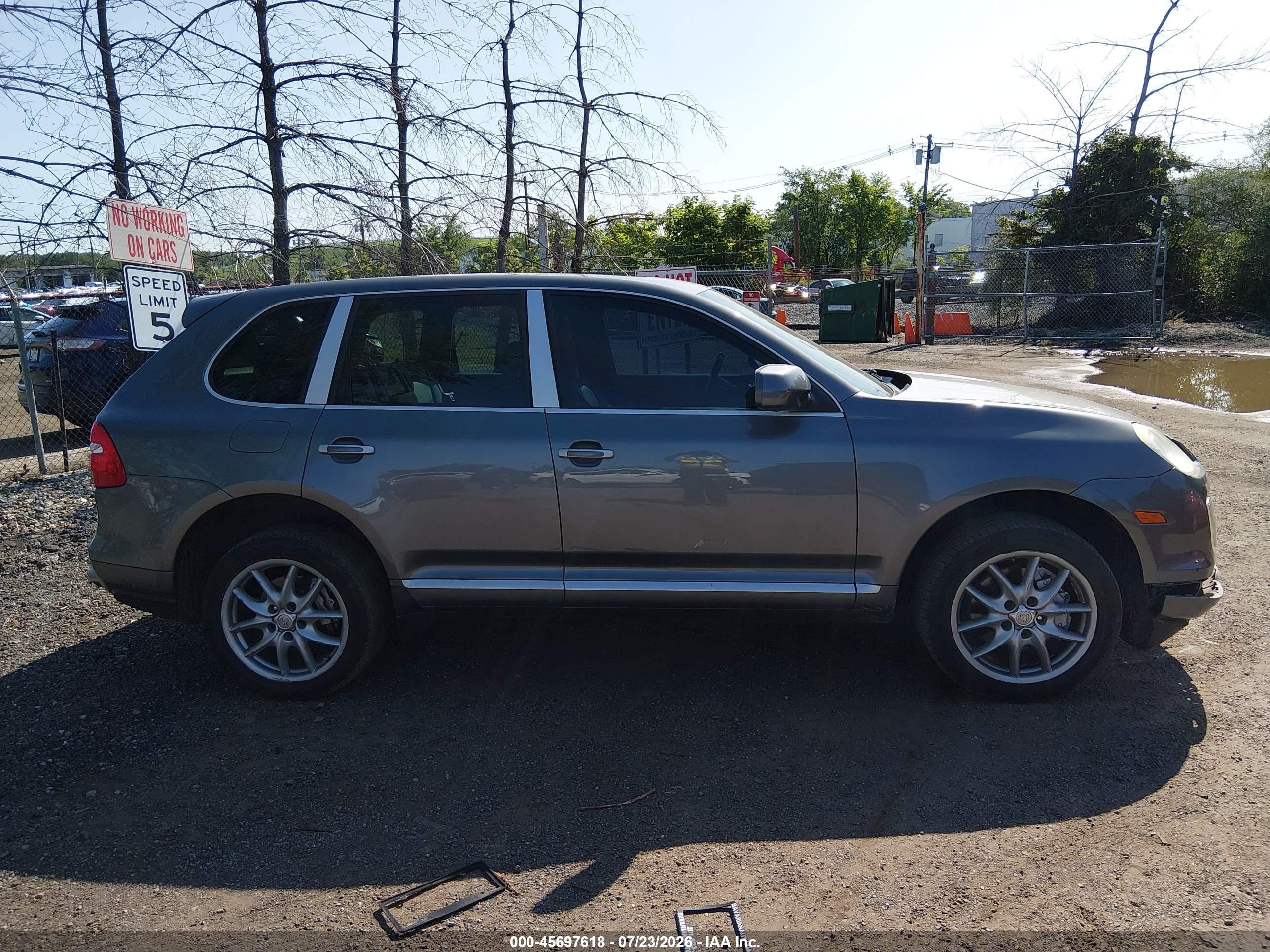 2010 Porsche Cayenne S Серый vin: WP1AB2AP5ALA50865