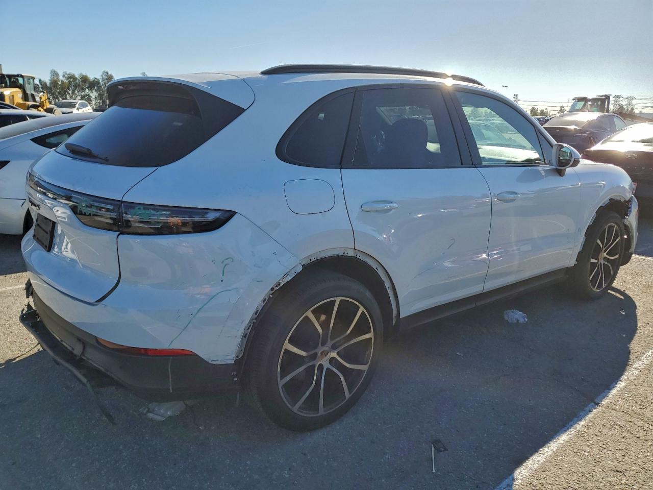 2022 Porsche Cayenne S White vin: WP1AB2AY8NDA31624