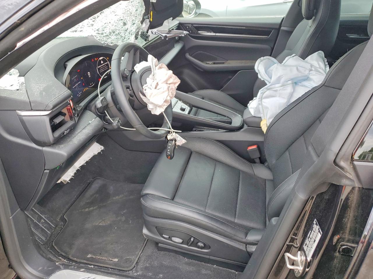 2025 Porsche Macan 4s Black vin: WP1AB2XA9SL153661