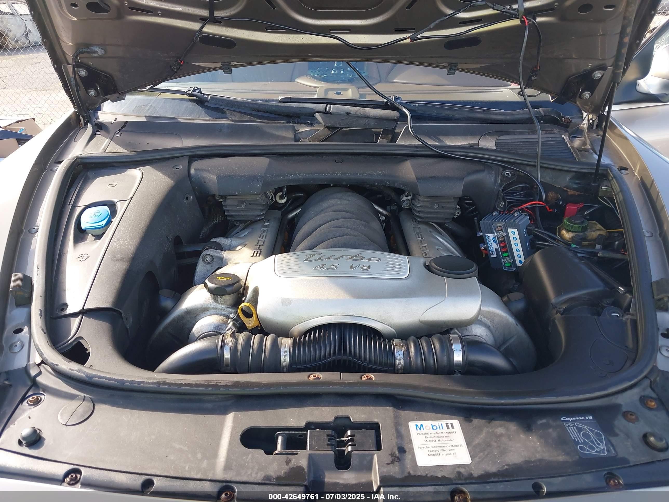 2005 Porsche Cayenne Turbo Silver vin: WP1AC29P15LA90237
