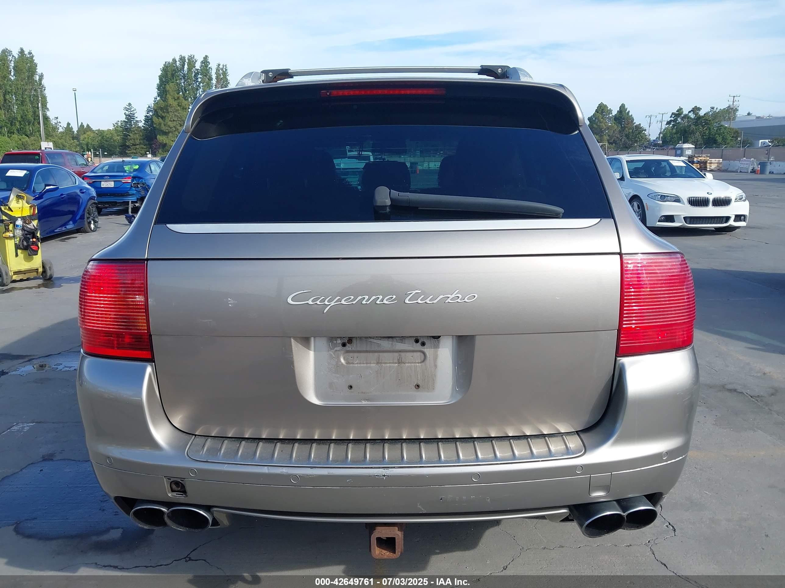 2005 Porsche Cayenne Turbo Silver vin: WP1AC29P15LA90237