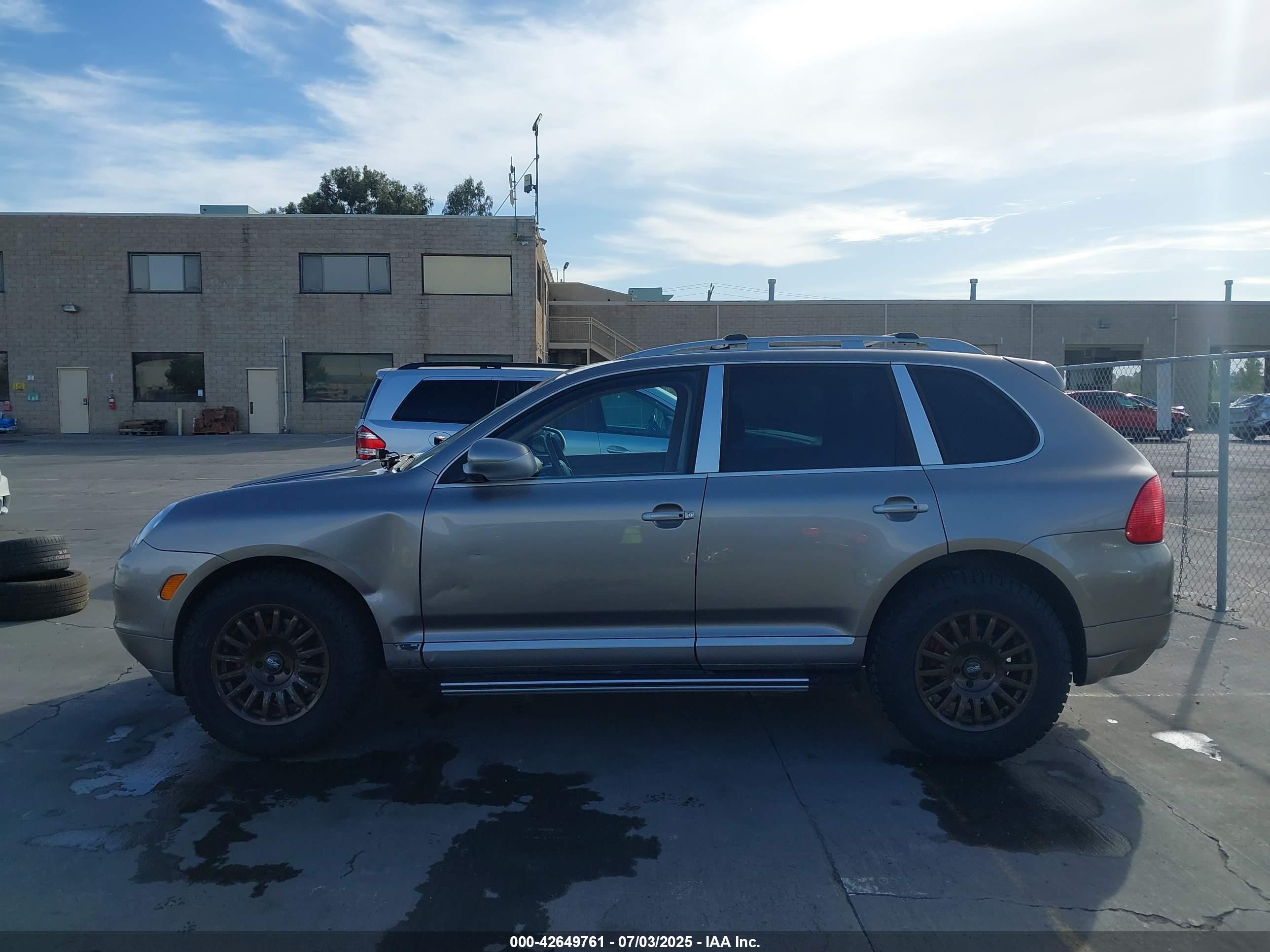 2005 Porsche Cayenne Turbo Silver vin: WP1AC29P15LA90237