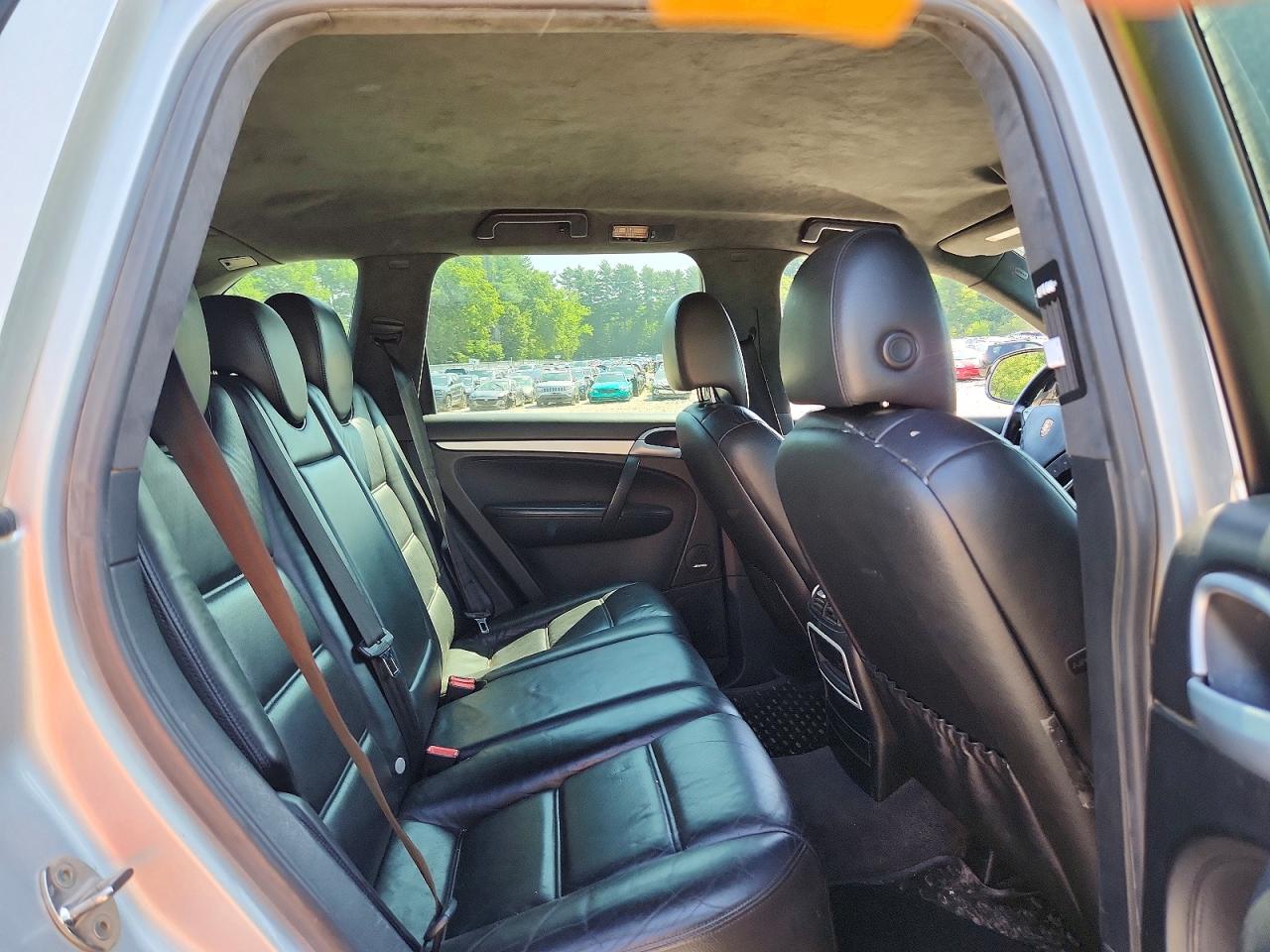 2005 Porsche Cayenne Turbo Silver vin: WP1AC29P35LA90577
