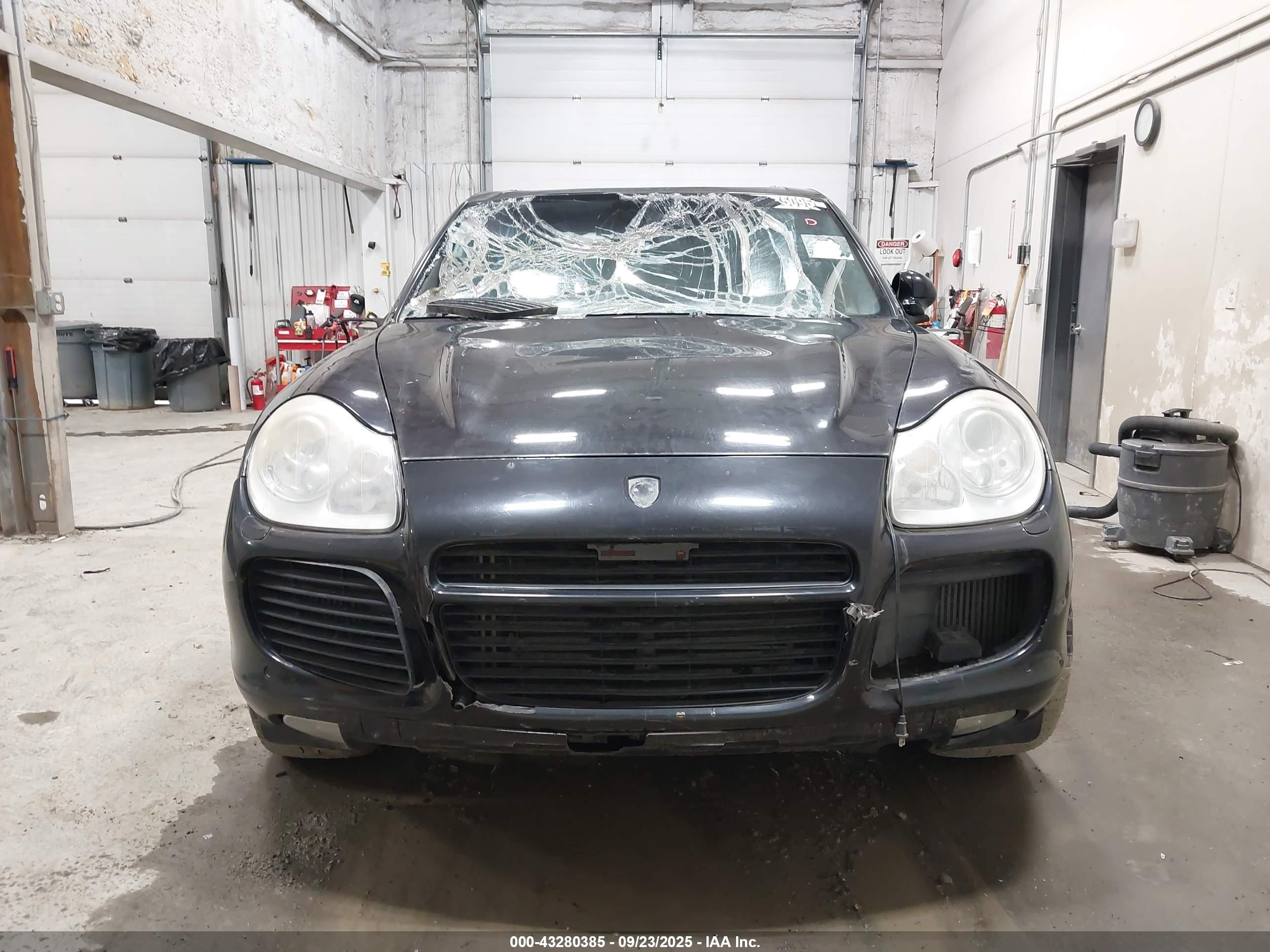 2006 Porsche Cayenne Turbo/turbo S Black vin: WP1AC29PX6LA90545