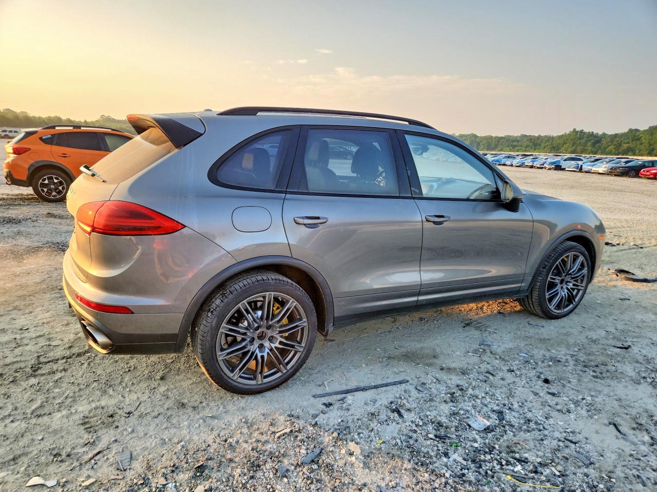 2015 Porsche Cayenne Turbo Brown vin: WP1AC2A20FLA82308