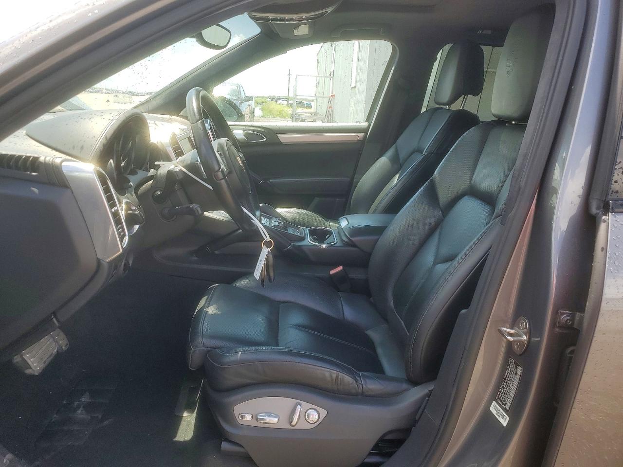 2011 Porsche Cayenne Turbo Gray vin: WP1AC2A21BLA82036