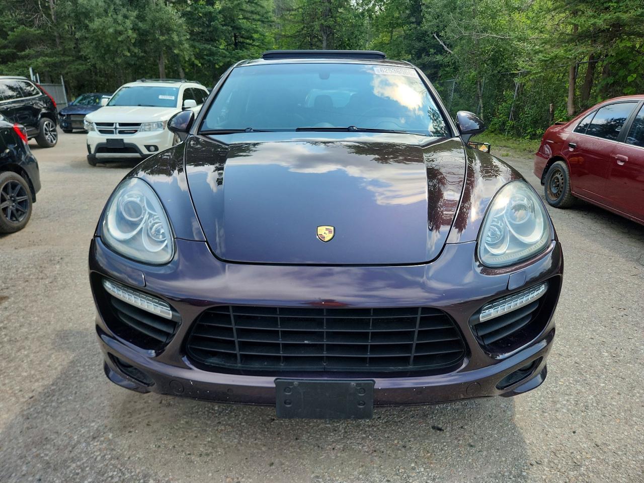 2012 Porsche Cayenne Turbo Burgundy vin: WP1AC2A22CLA83942