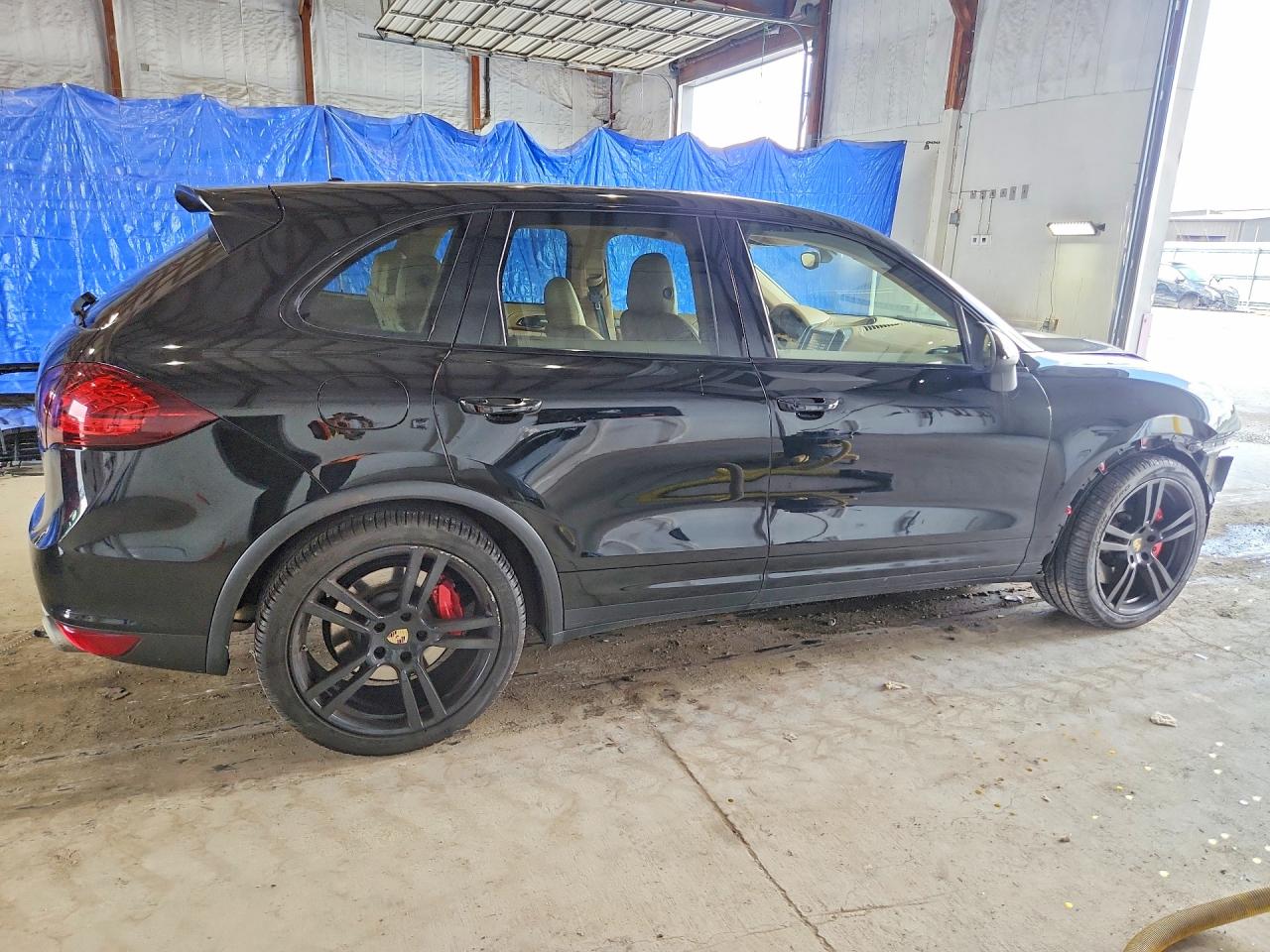 2013 Porsche Cayenne Turbo Black vin: WP1AC2A22DLA92514