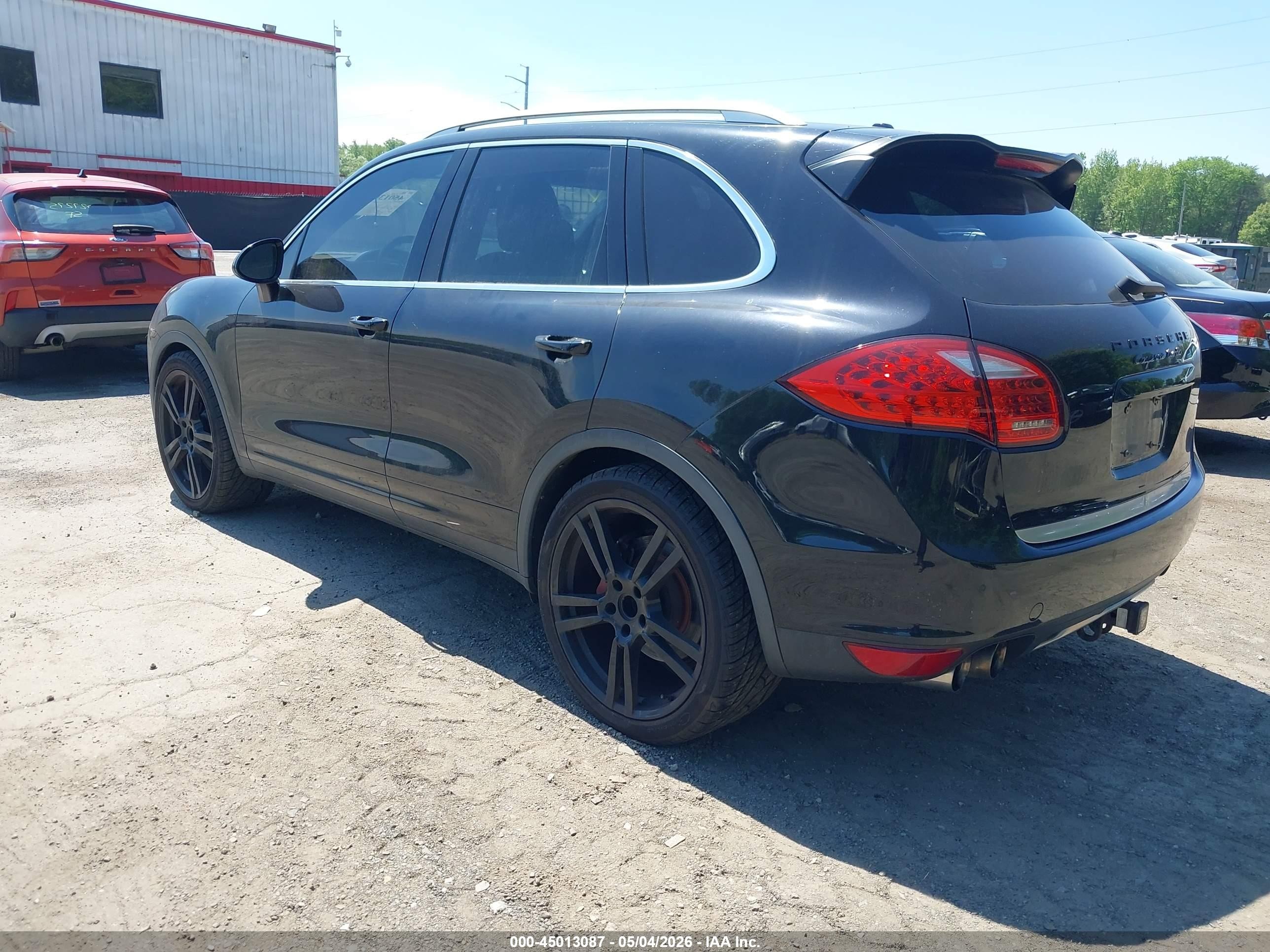 2011 Porsche Cayenne   Black vin: WP1AC2A23BLA85682