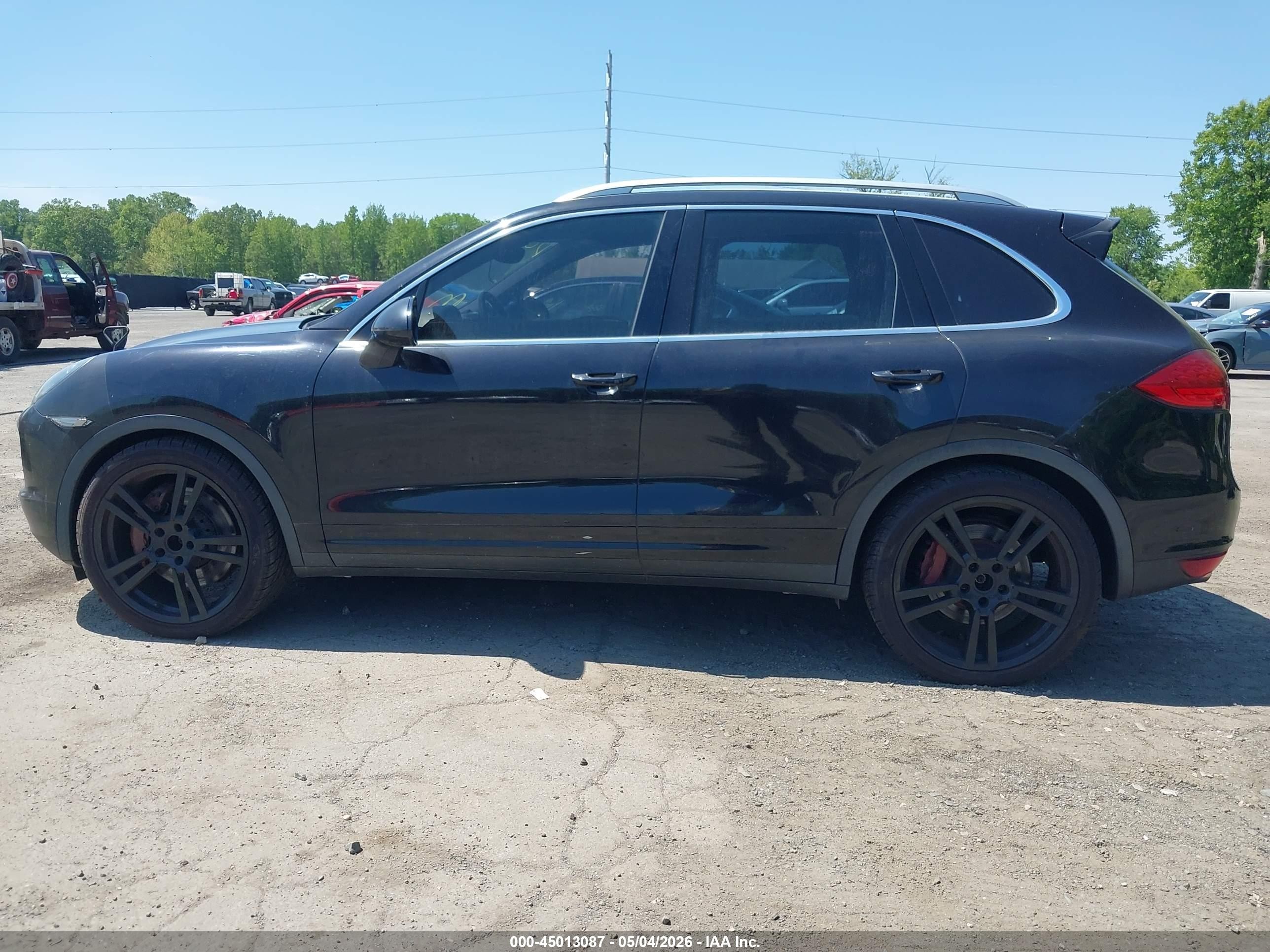 2011 Porsche Cayenne   Black vin: WP1AC2A23BLA85682