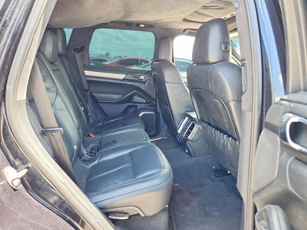 2011 Porsche Cayenne Turbo Black vin: WP1AC2A26BLA85286