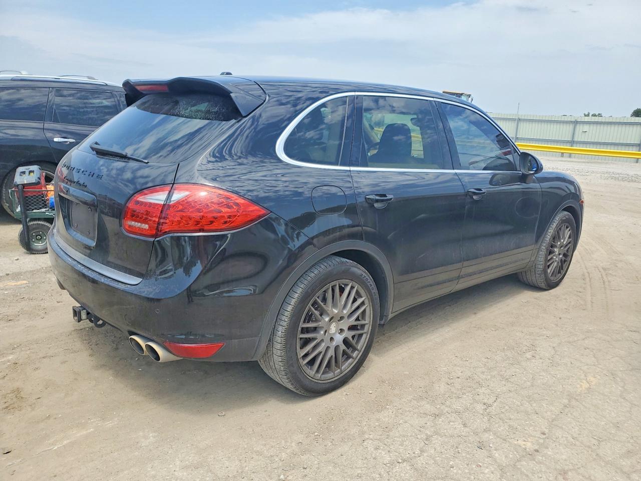 2011 Porsche Cayenne Turbo Black vin: WP1AC2A2XBLA81614