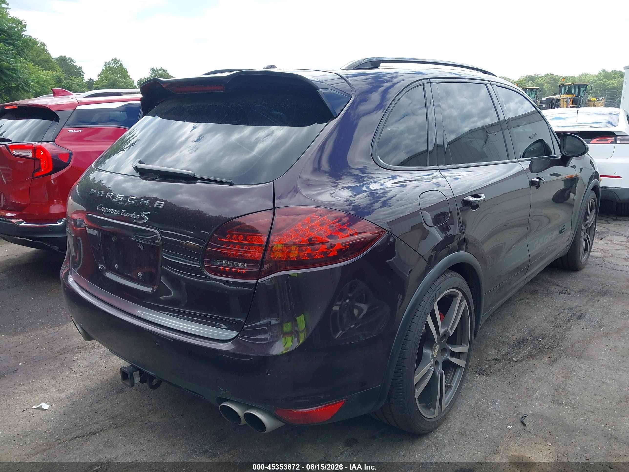 2012 Porsche Cayenne Turbo Purple vin: WP1AC2A2XCLA83185