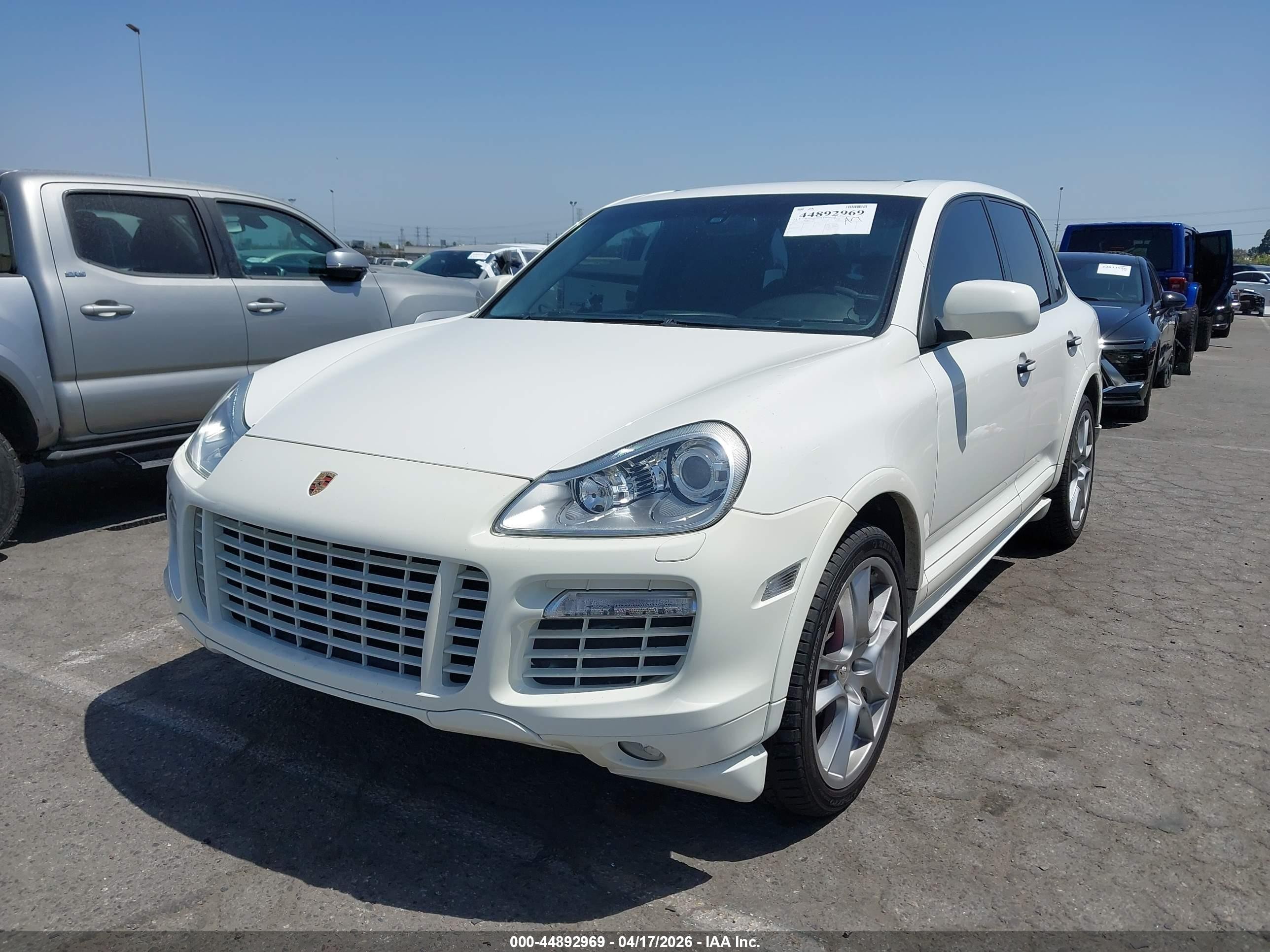 2008 Porsche Cayenne Gts White vin: WP1AD29P28LA73867