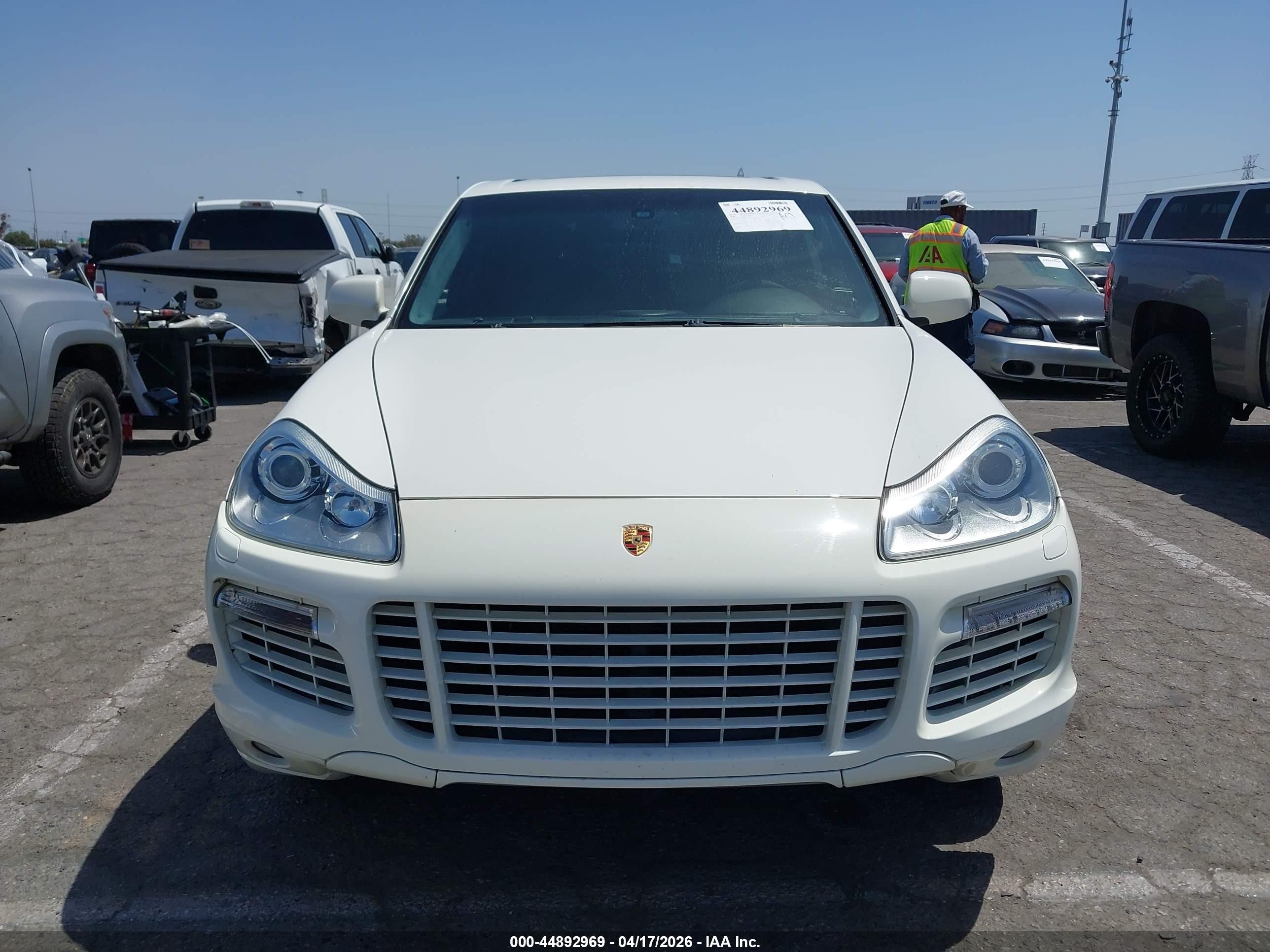 2008 Porsche Cayenne Gts White vin: WP1AD29P28LA73867