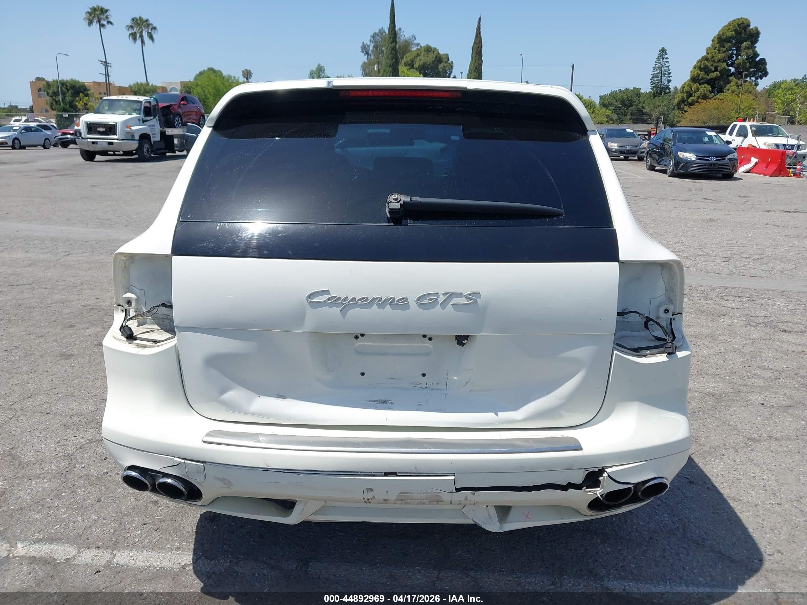 2008 Porsche Cayenne Gts White vin: WP1AD29P28LA73867