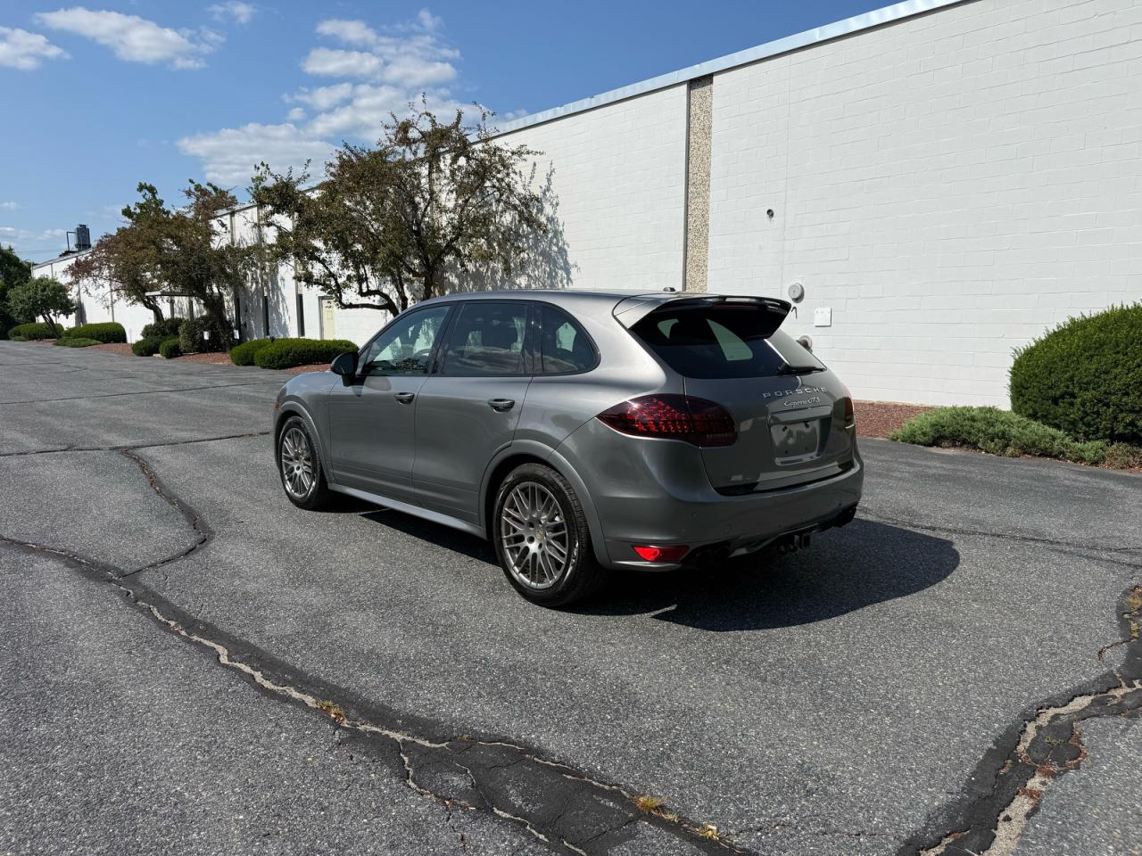 2013 Porsche Cayenne Gts Charcoal vin: WP1AD2A20DLA78351