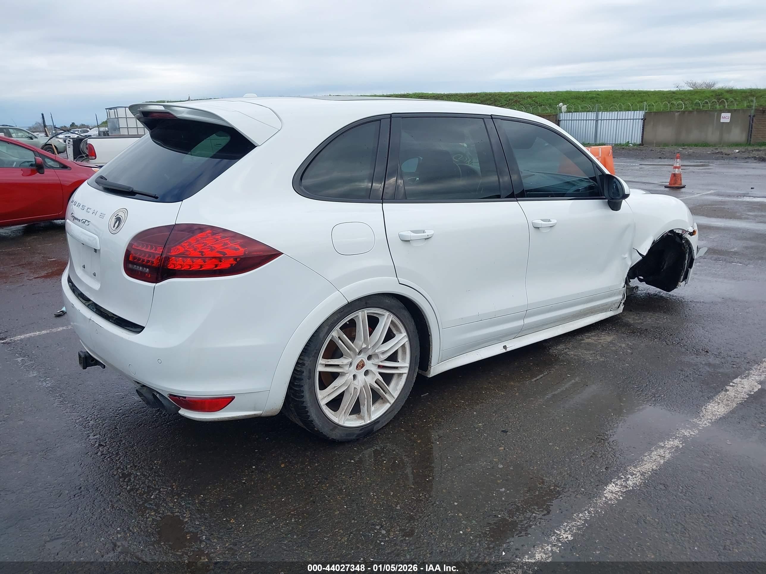 2014 Porsche Cayenne Gts White vin: WP1AD2A20ELA73362