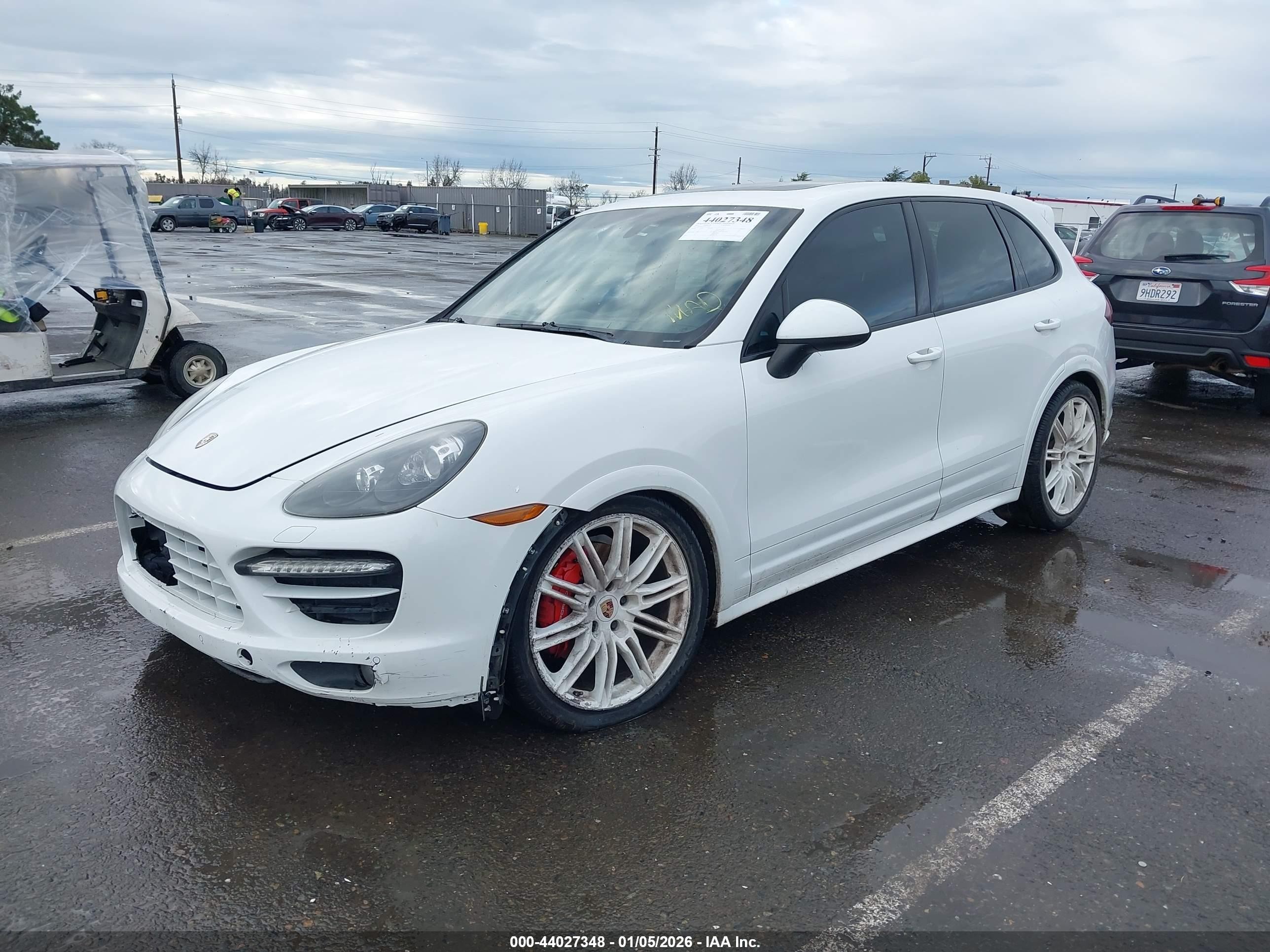 2014 Porsche Cayenne Gts White vin: WP1AD2A20ELA73362