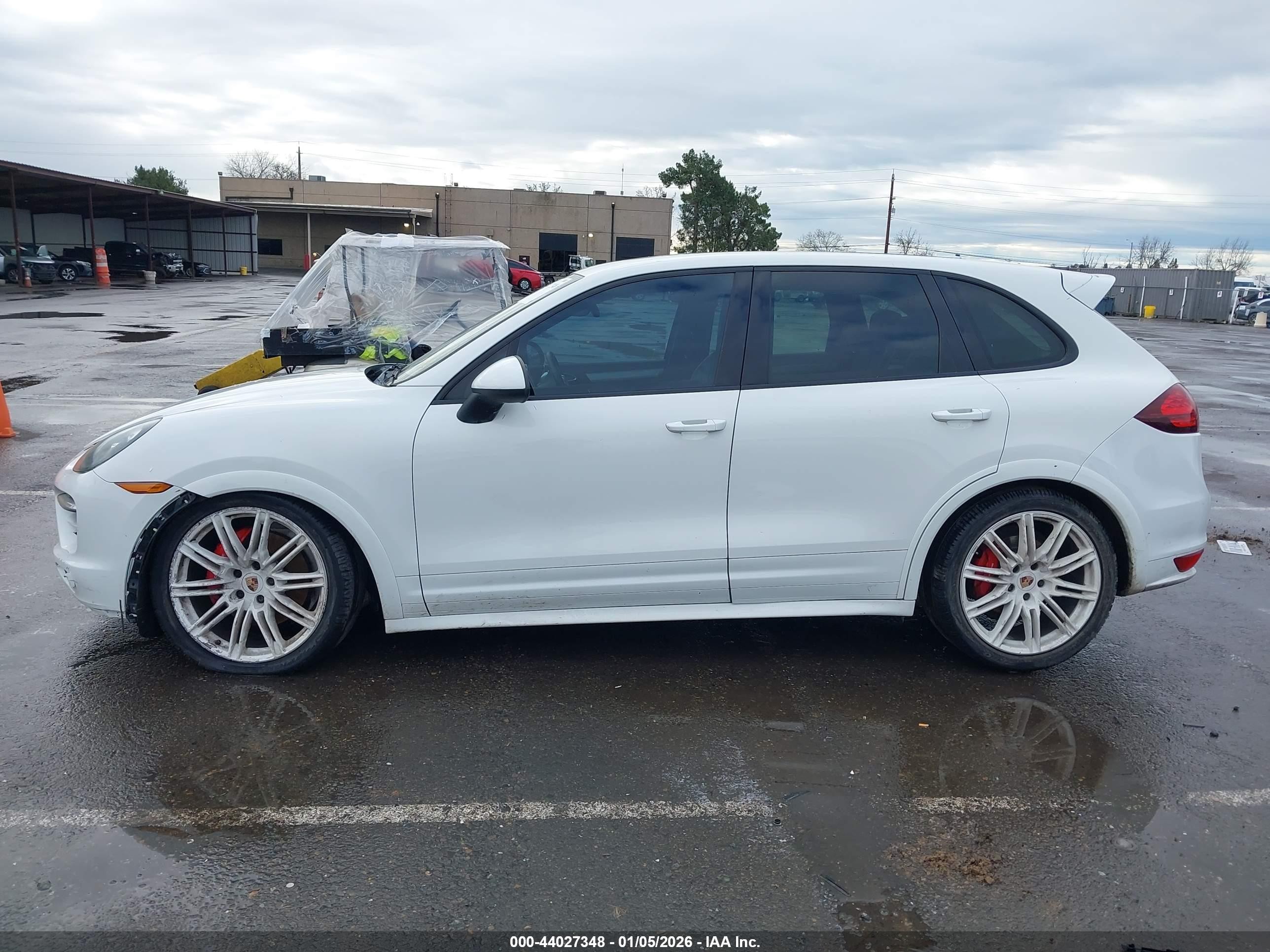 2014 Porsche Cayenne Gts White vin: WP1AD2A20ELA73362
