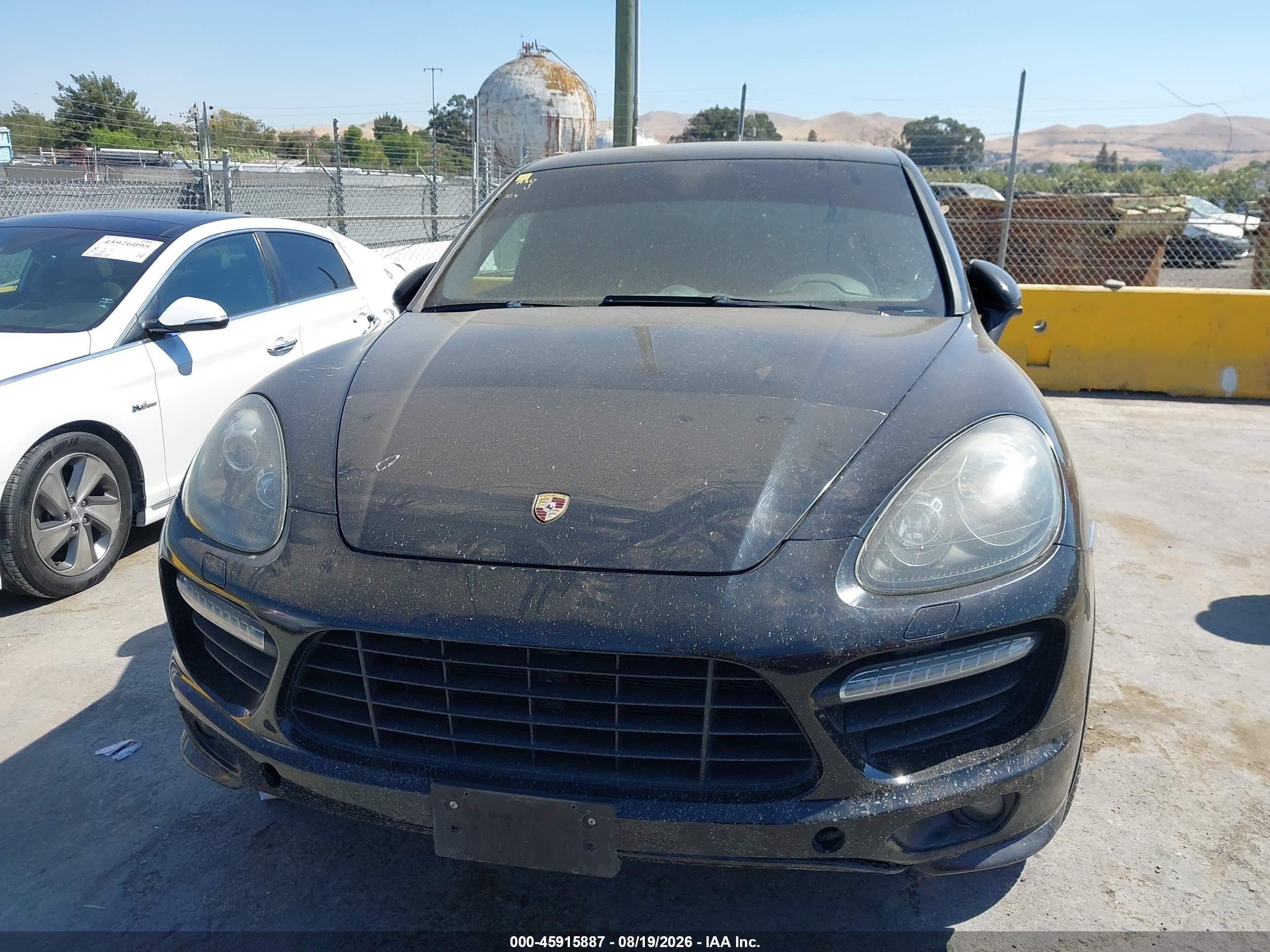 2013 Porsche Cayenne Gts Black vin: WP1AD2A21DLA75667