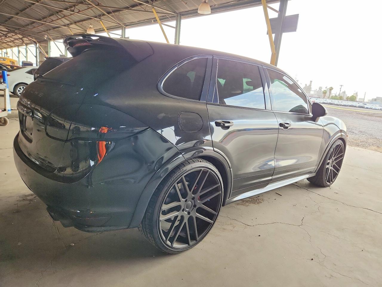 2013 Porsche Cayenne Gts Black vin: WP1AD2A22DLA79193
