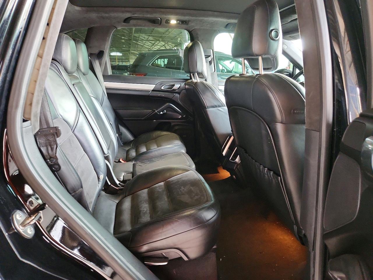 2013 Porsche Cayenne Gts Black vin: WP1AD2A22DLA79193