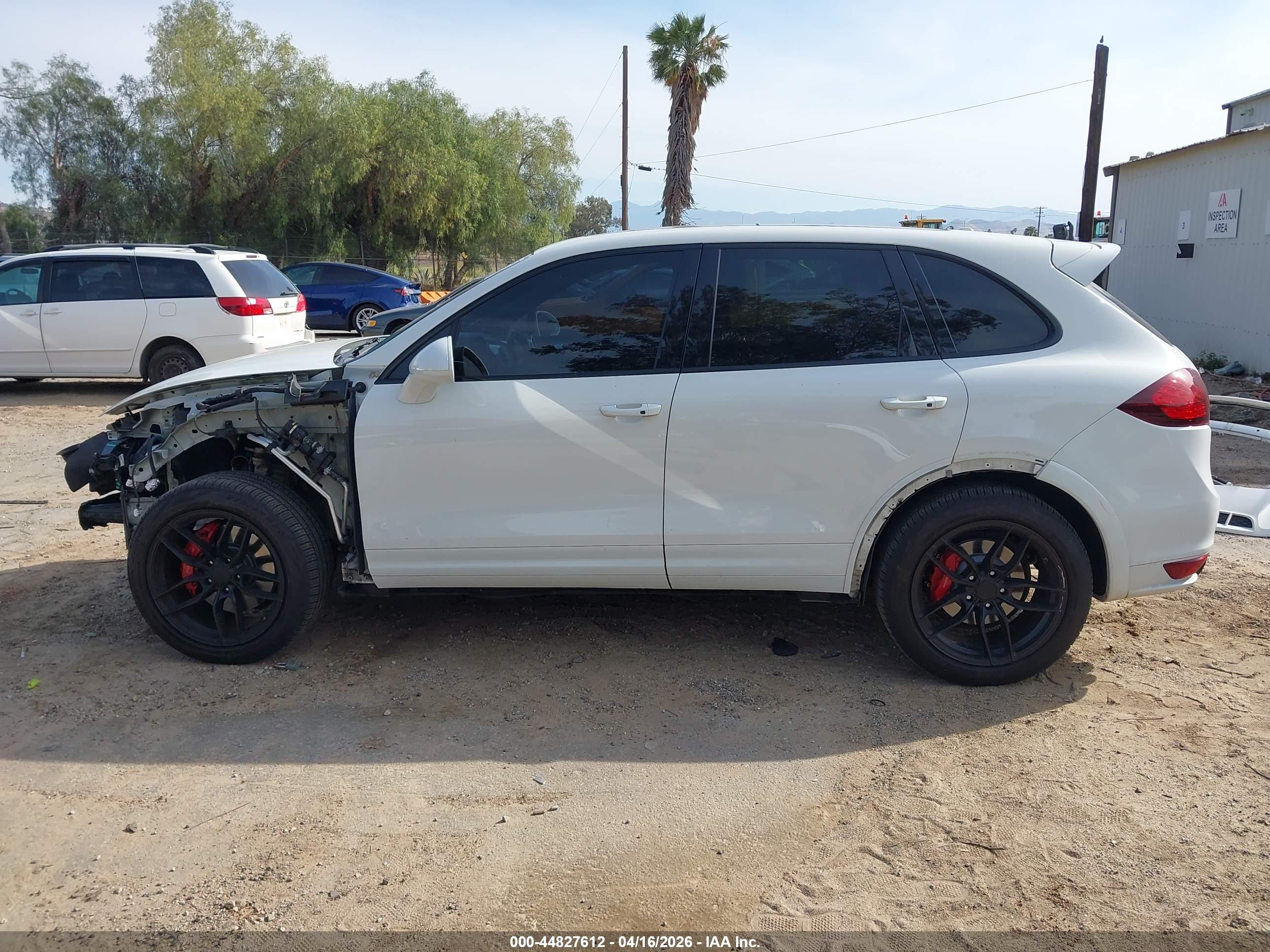 2013 Porsche Cayenne Gts White vin: WP1AD2A24DLA77672