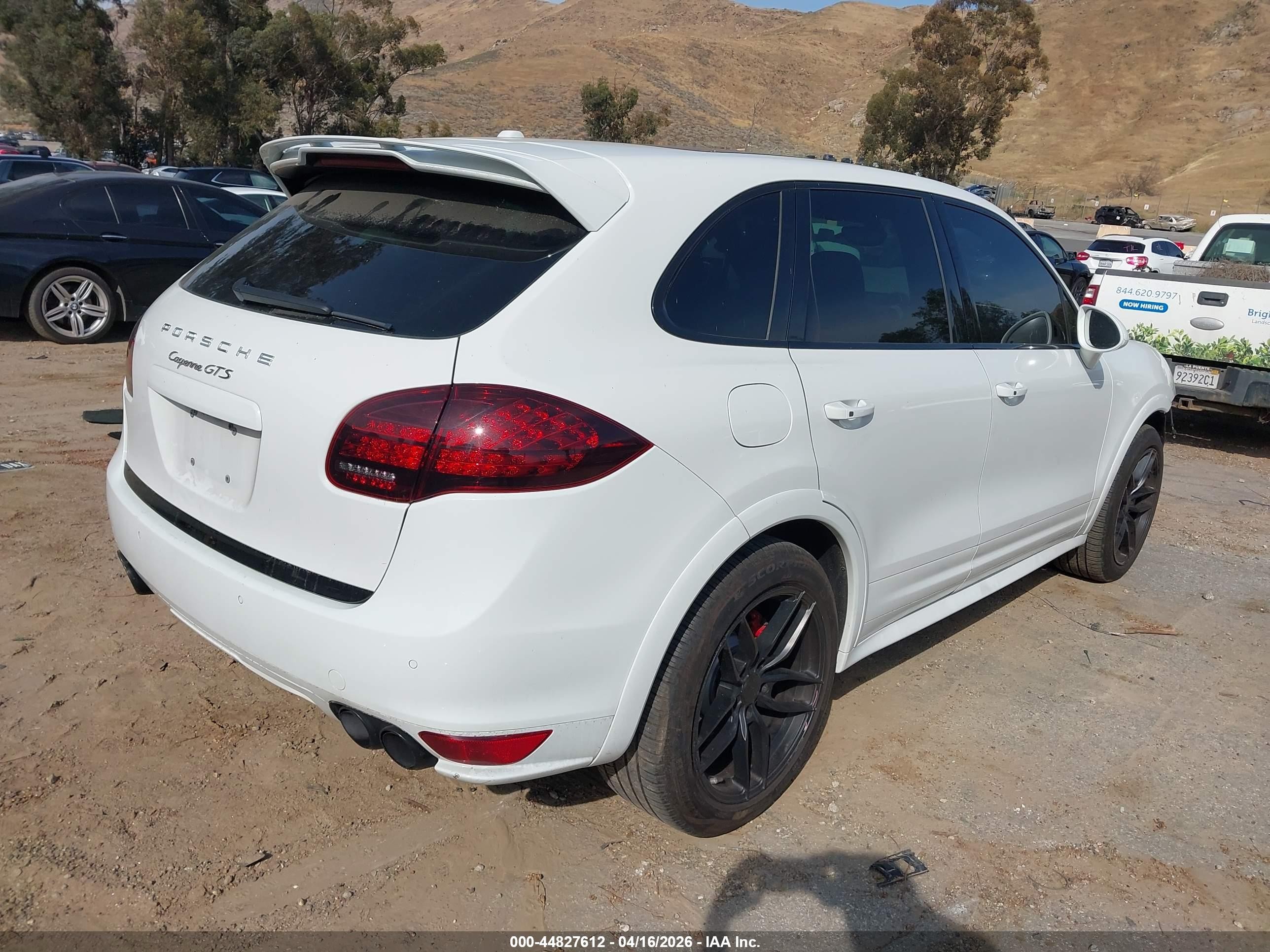2013 Porsche Cayenne Gts White vin: WP1AD2A24DLA77672