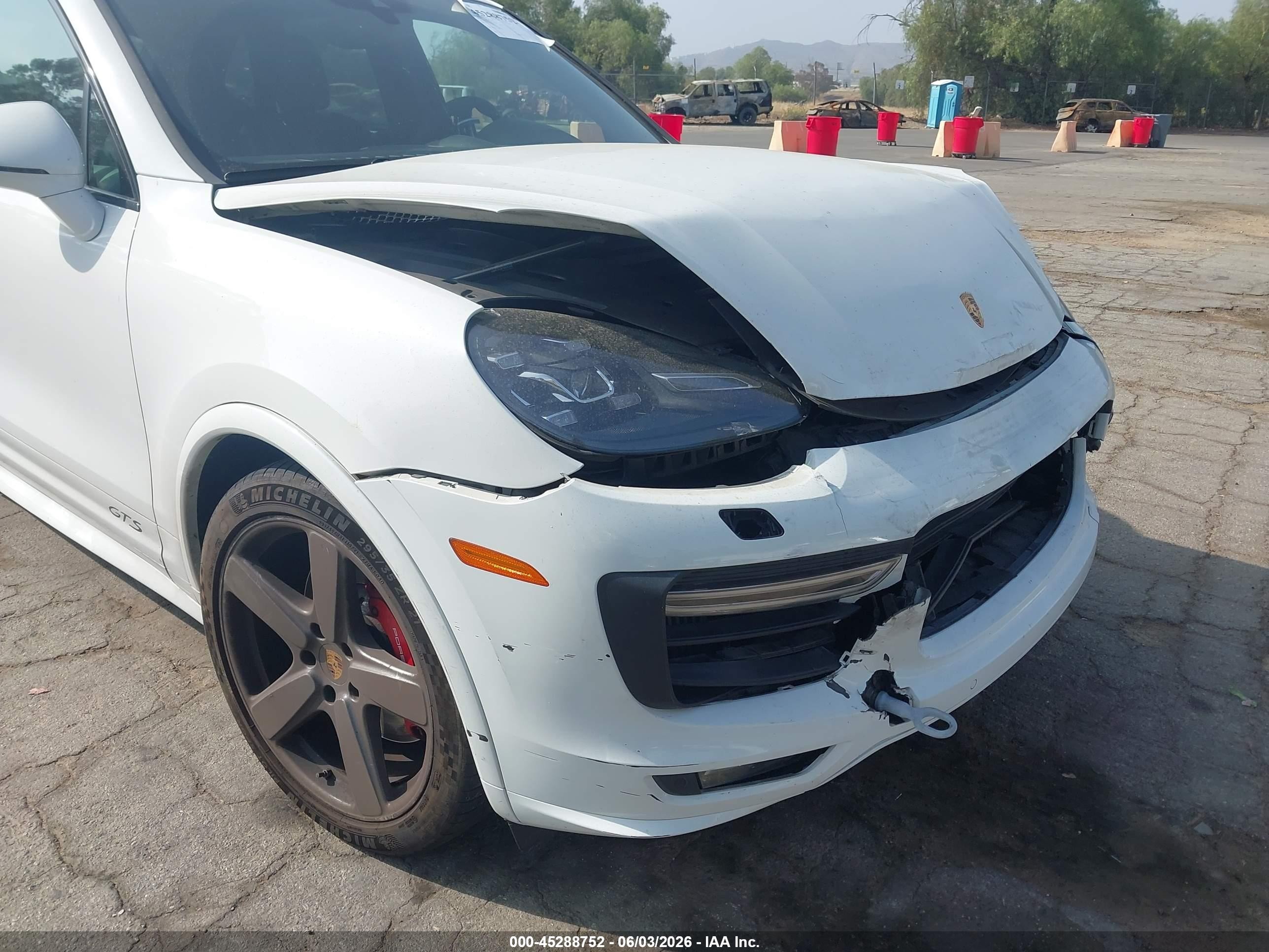 2016 Porsche Cayenne Gts White vin: WP1AD2A26GLA78942
