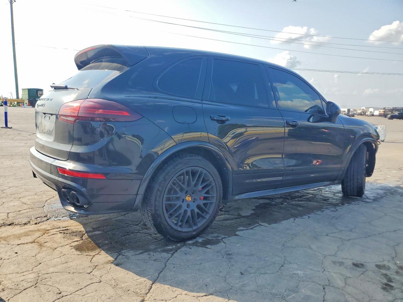 2017 Porsche Cayenne Gts Black vin: WP1AD2A26HLA80868
