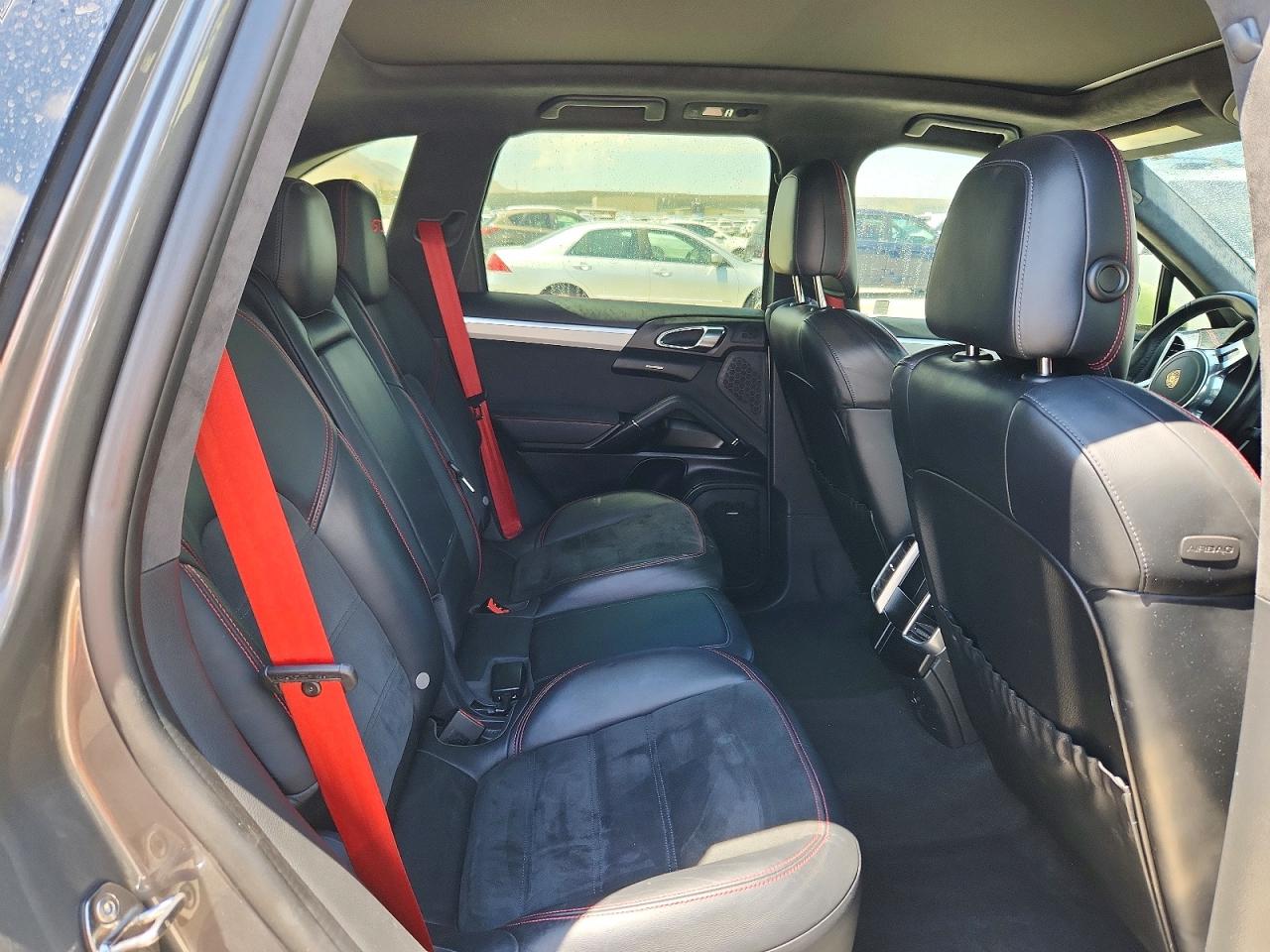 2014 Porsche Cayenne Gts Green vin: WP1AD2A27ELA78087