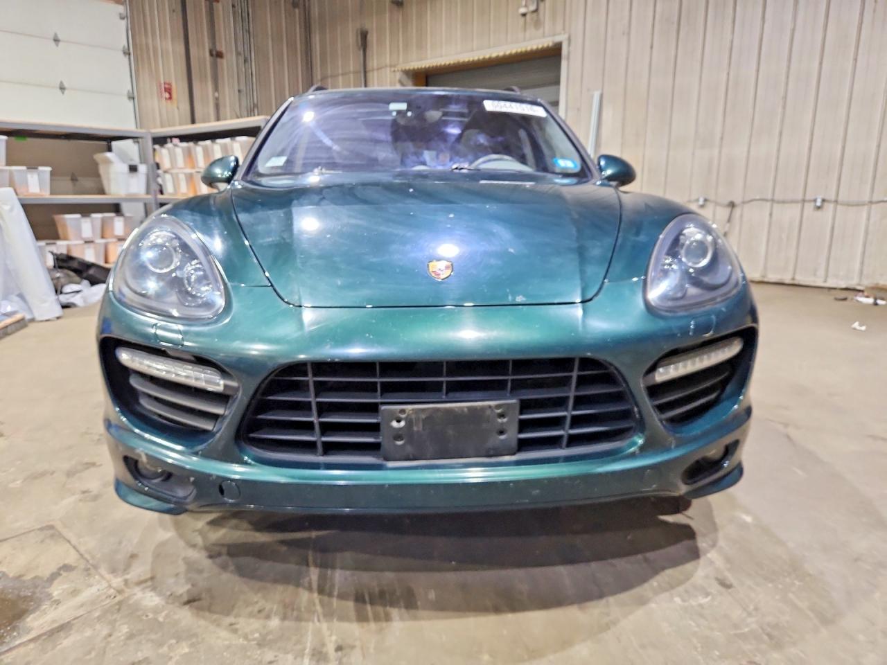 2013 Porsche Cayenne Gts Green vin: WP1AD2A28DLA70210