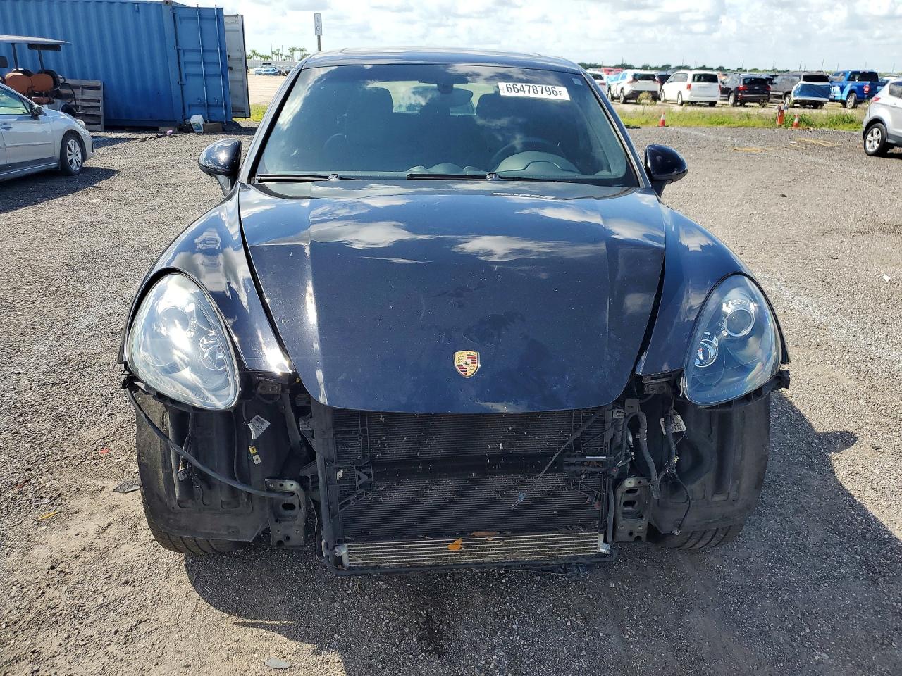 2013 Porsche Cayenne Gts Black vin: WP1AD2A29DLA79269