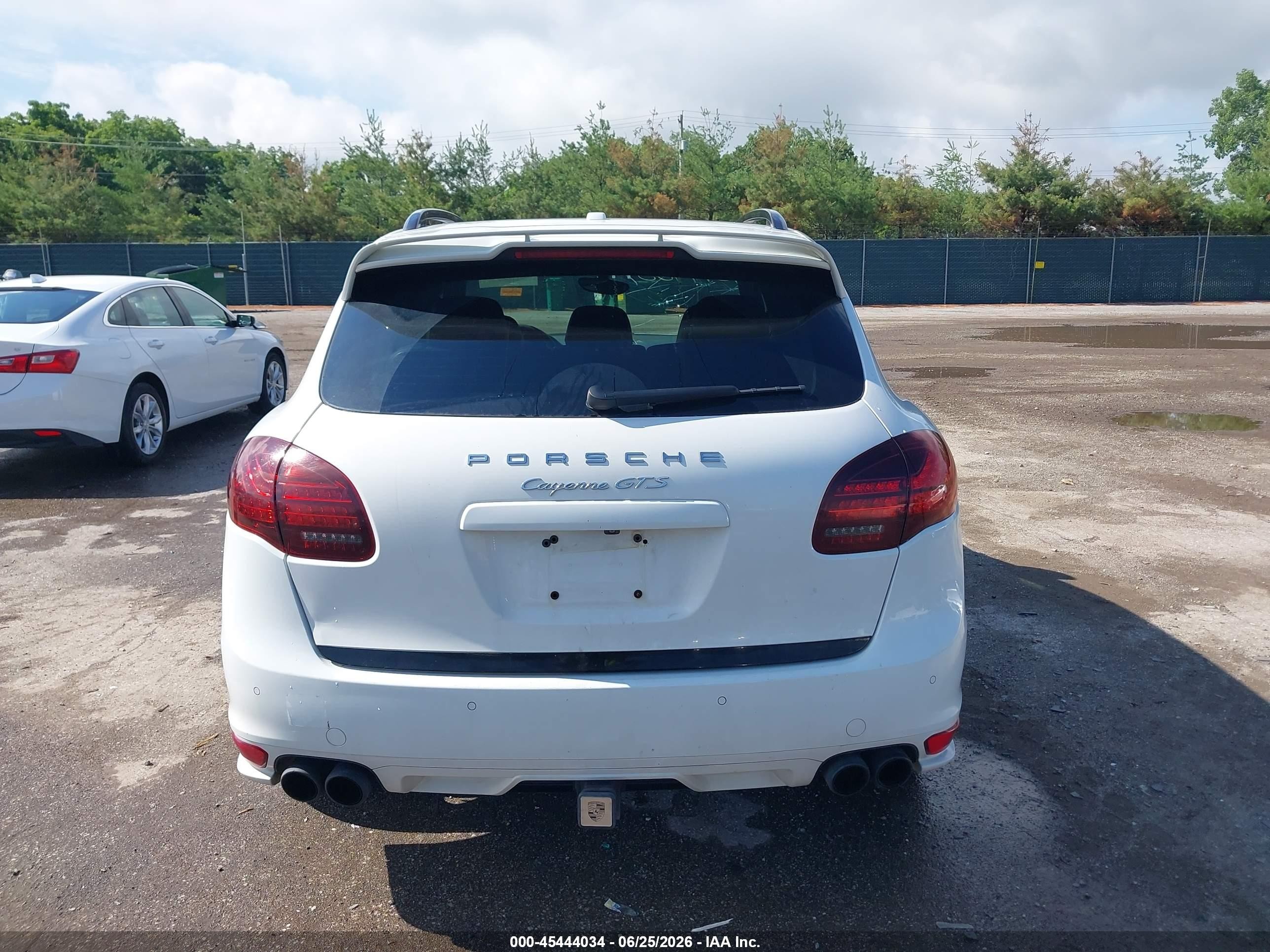 2013 Porsche Cayenne Gts White vin: WP1AD2A29DLA79661