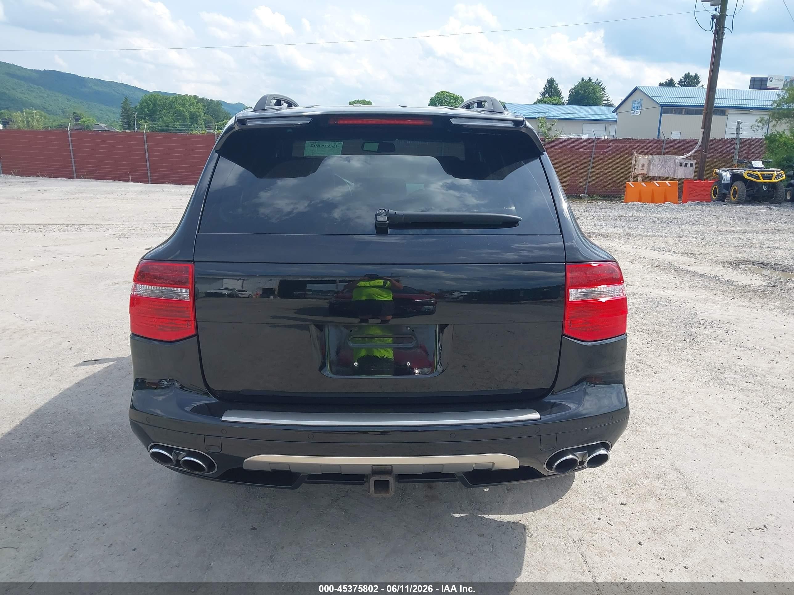 2010 Porsche Cayenne S Transsyberia Black vin: WP1AD2AP1ALA40053