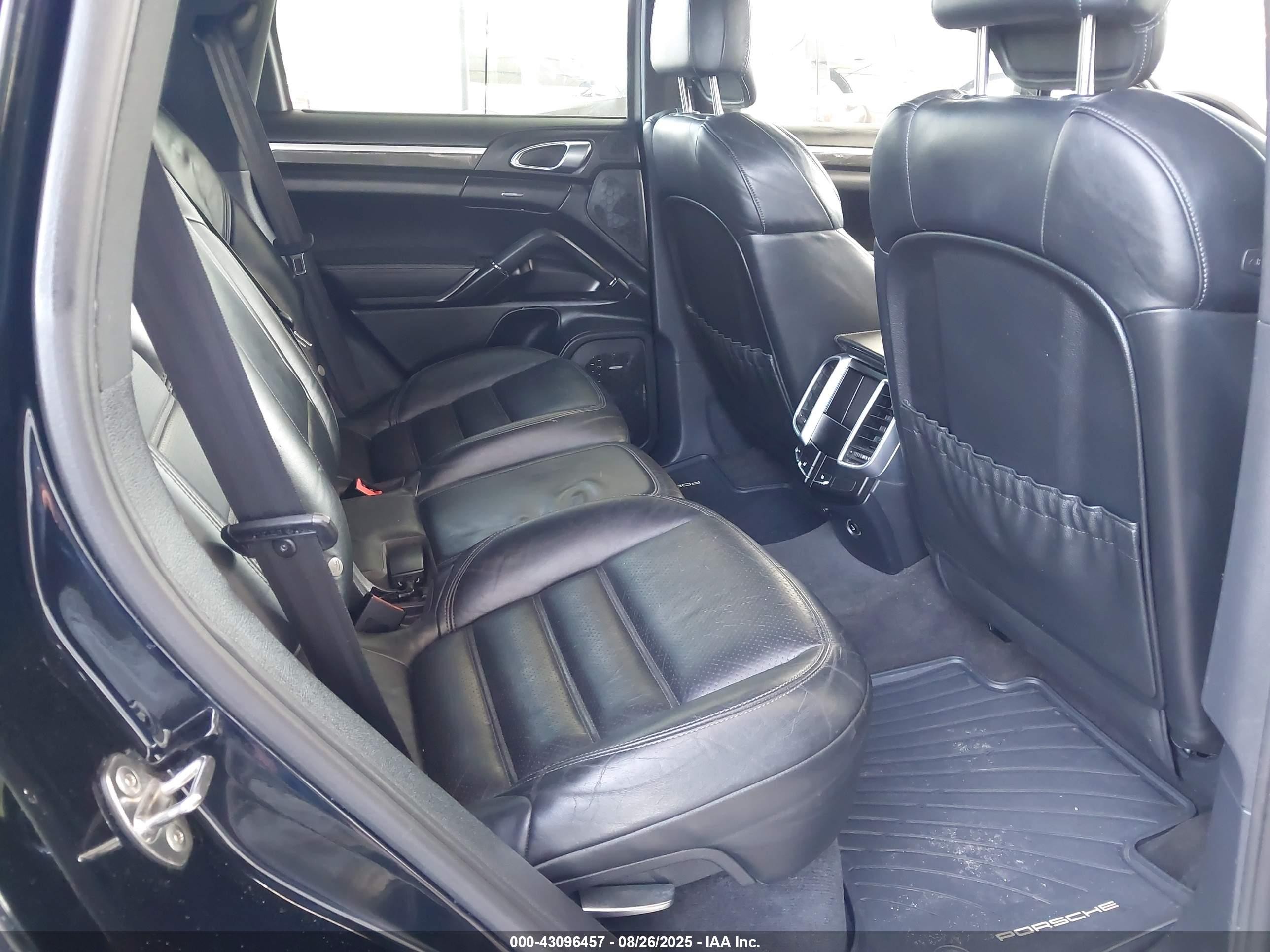 2011 Porsche Cayenne Hybrid S Black vin: WP1AE2A20BLA92714