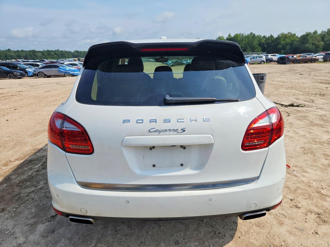 2014 Porsche Cayenne S Hybrid Белый vin: WP1AE2A21ELA50234