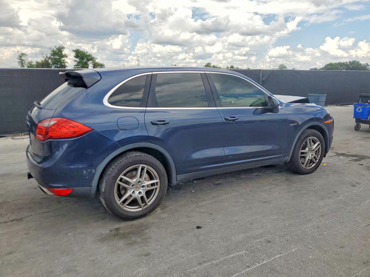 2012 Porsche Cayenne S Hybrid Blue vin: WP1AE2A22CLA92263