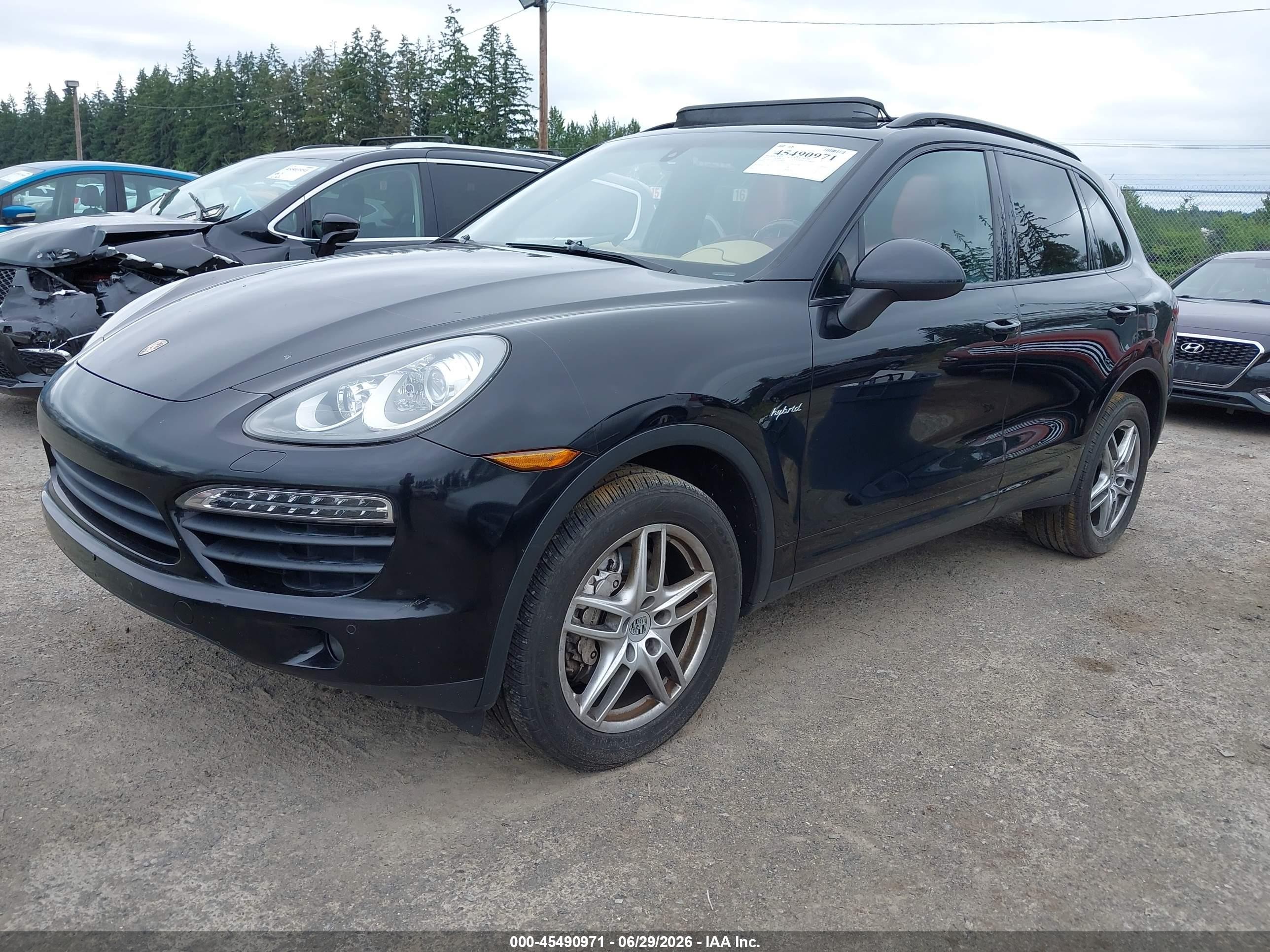 2012 Porsche Cayenne Hybrid S Black vin: WP1AE2A22CLA93865