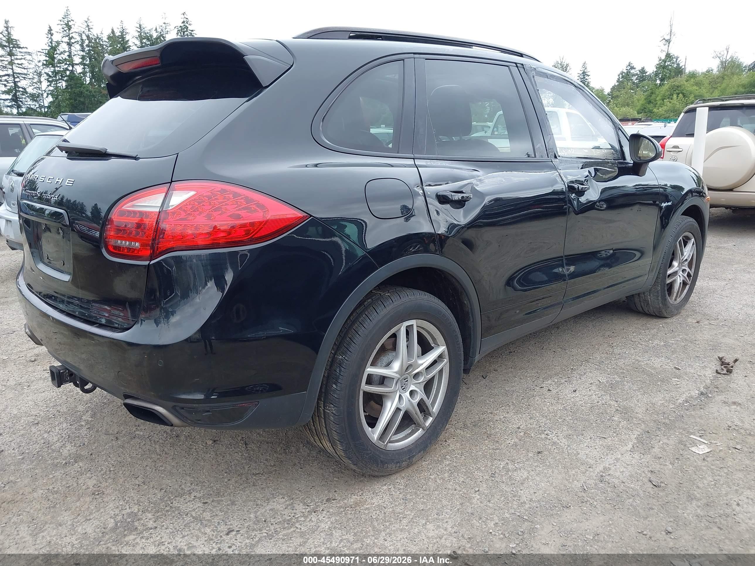 2012 Porsche Cayenne Hybrid S Black vin: WP1AE2A22CLA93865