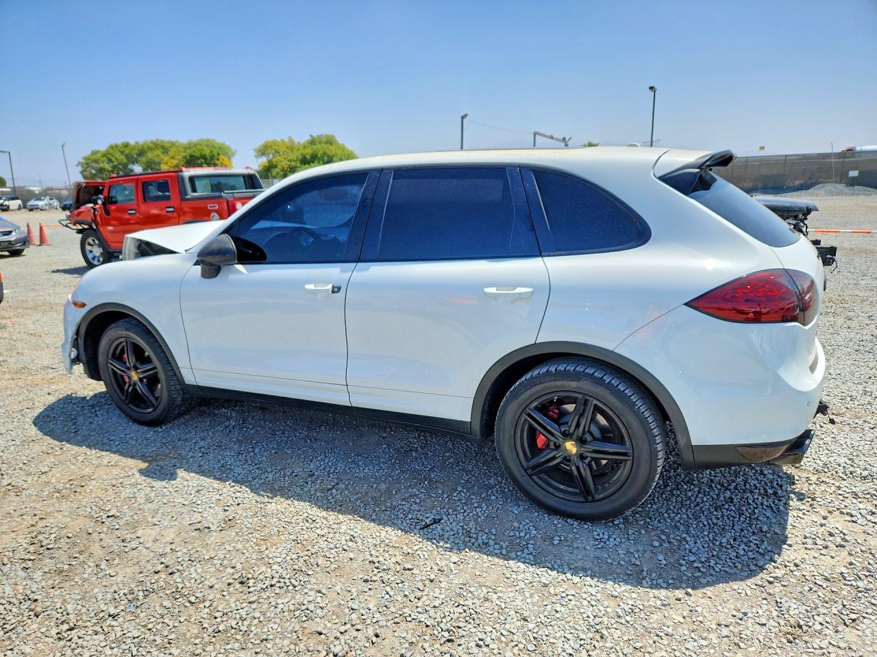 2014 Porsche Cayenne S Hybrid White vin: WP1AE2A23ELA51210