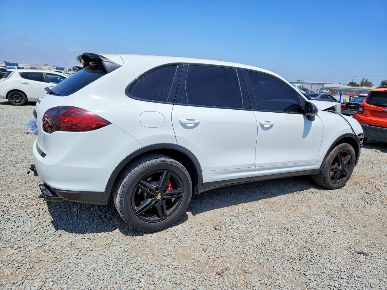 2014 Porsche Cayenne S Hybrid White vin: WP1AE2A23ELA51210