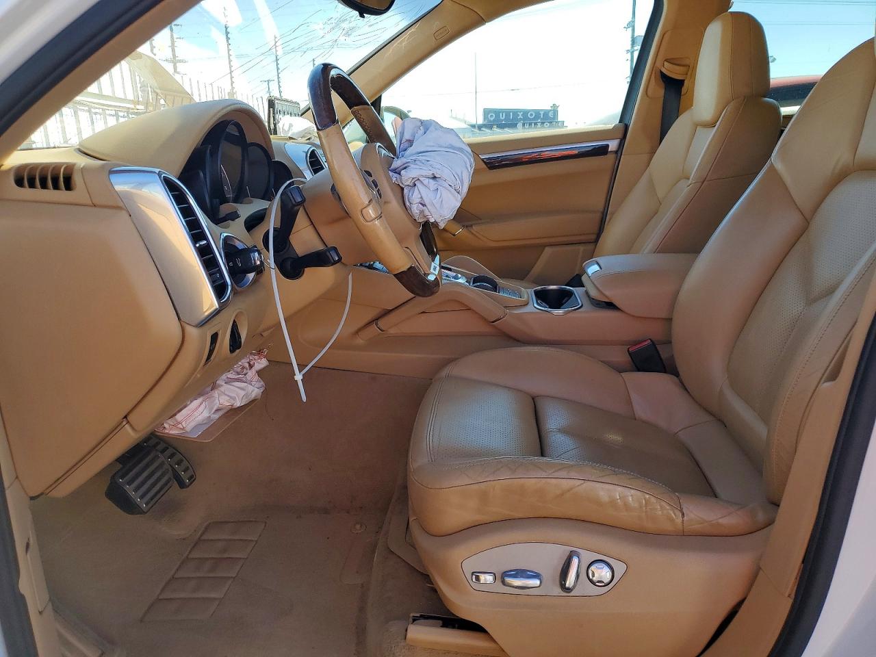 2012 Porsche Cayenne S Hybrid White vin: WP1AE2A24CLA93947