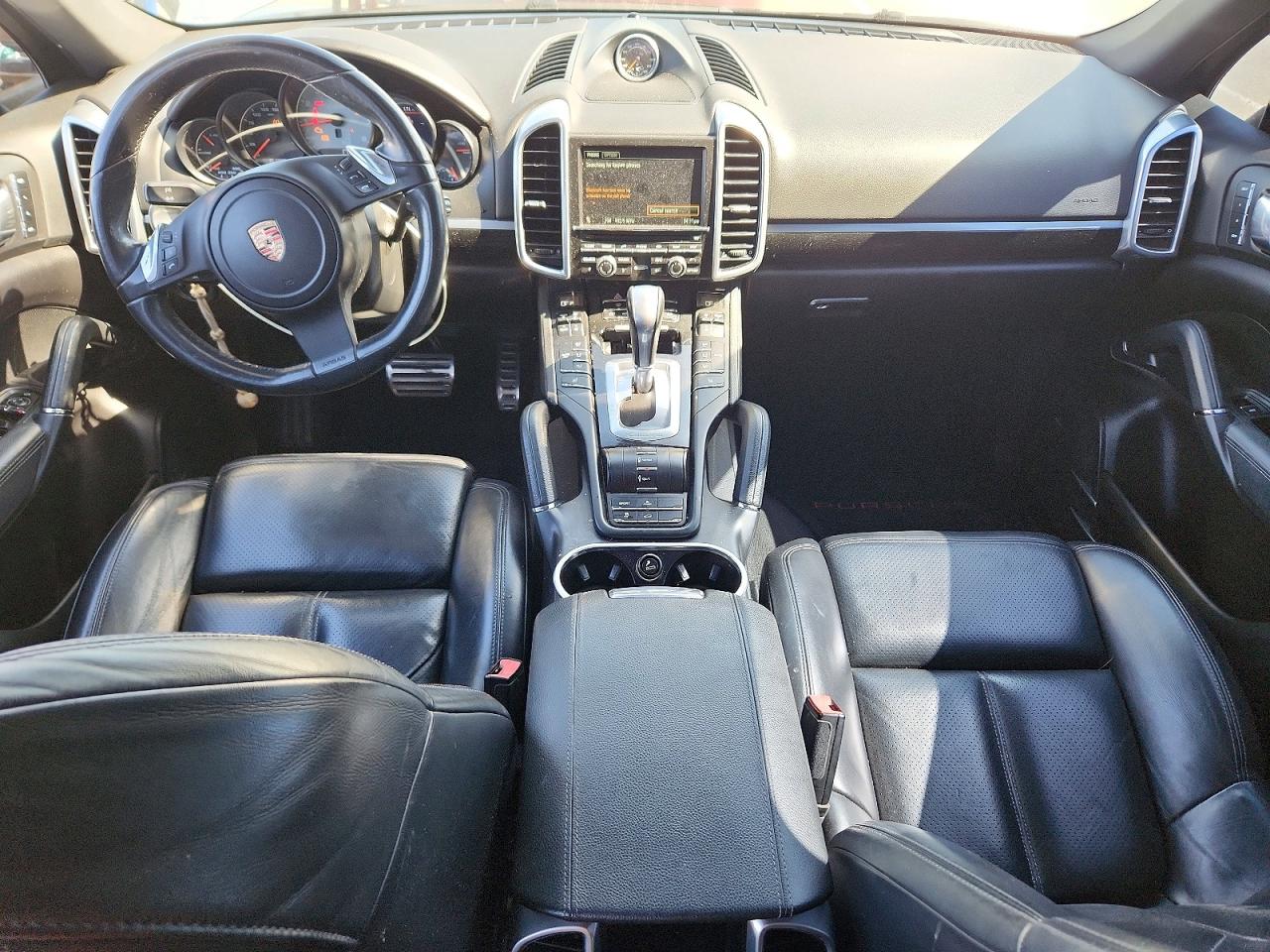 2012 Porsche Cayenne S Hybrid Silver vin: WP1AE2A25CLA93083
