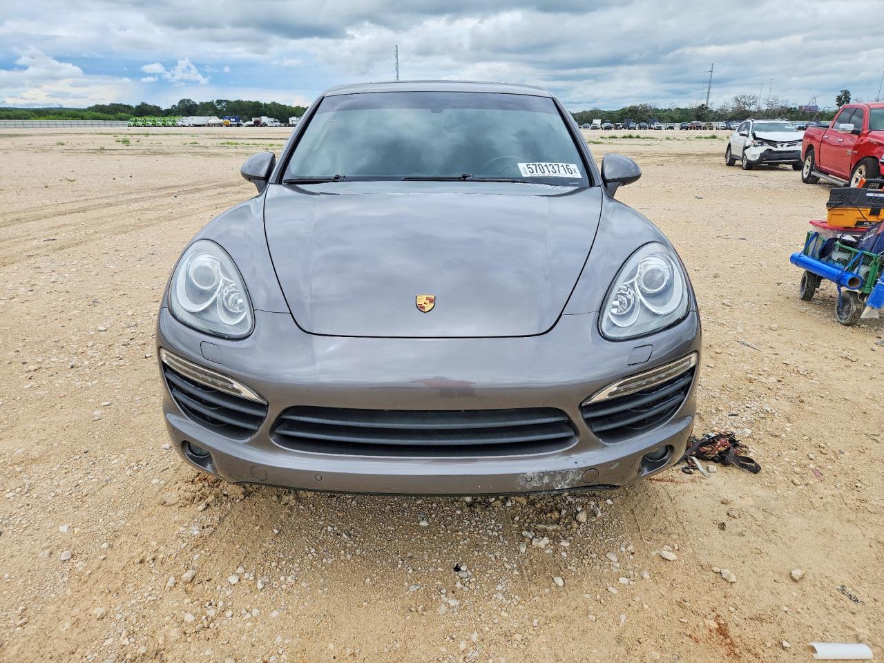 2014 Porsche Cayenne S Hybrid Gray vin: WP1AE2A25ELA50138