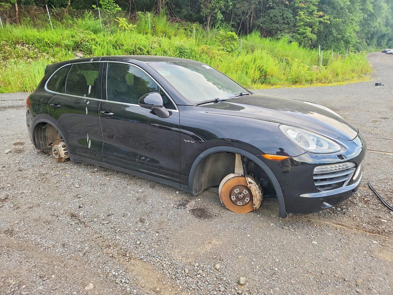 2012 Porsche Cayenne S Hybrid Black vin: WP1AE2A26CLA93688