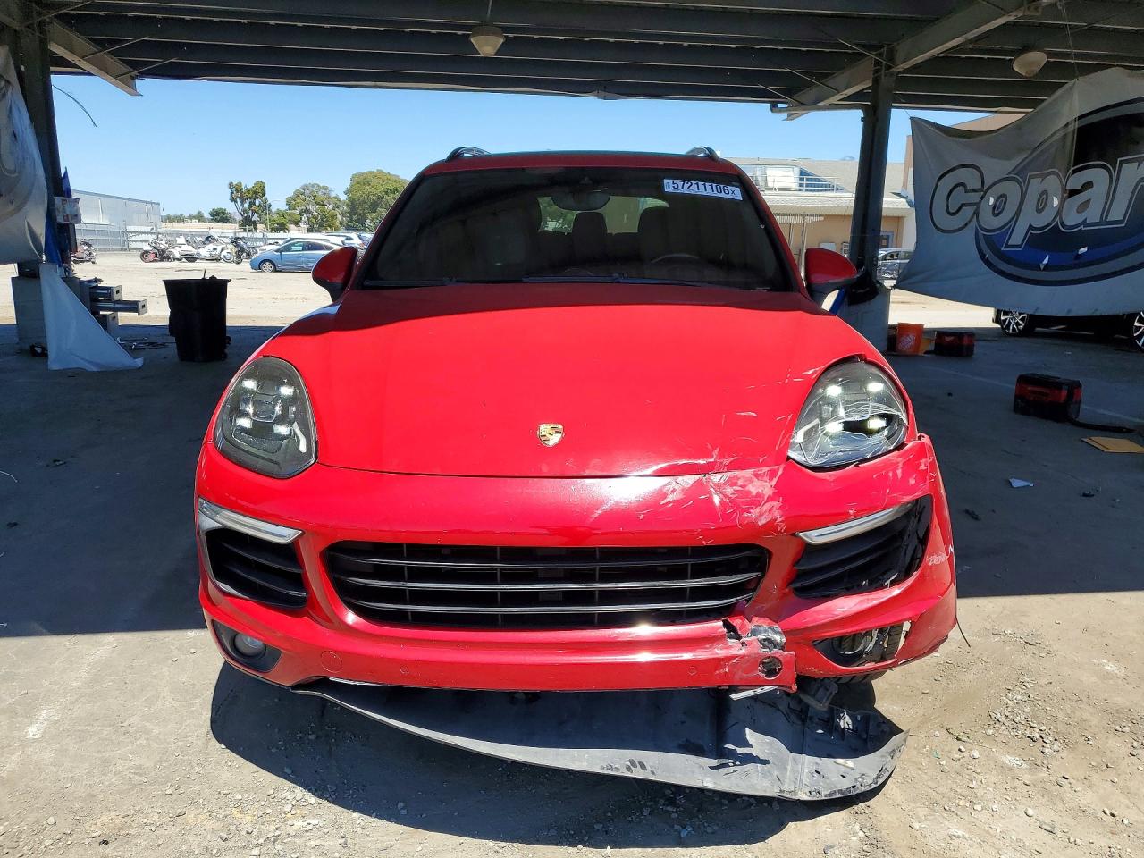 2015 Porsche Cayenne Se Hybrid Red vin: WP1AE2A27FLA51504