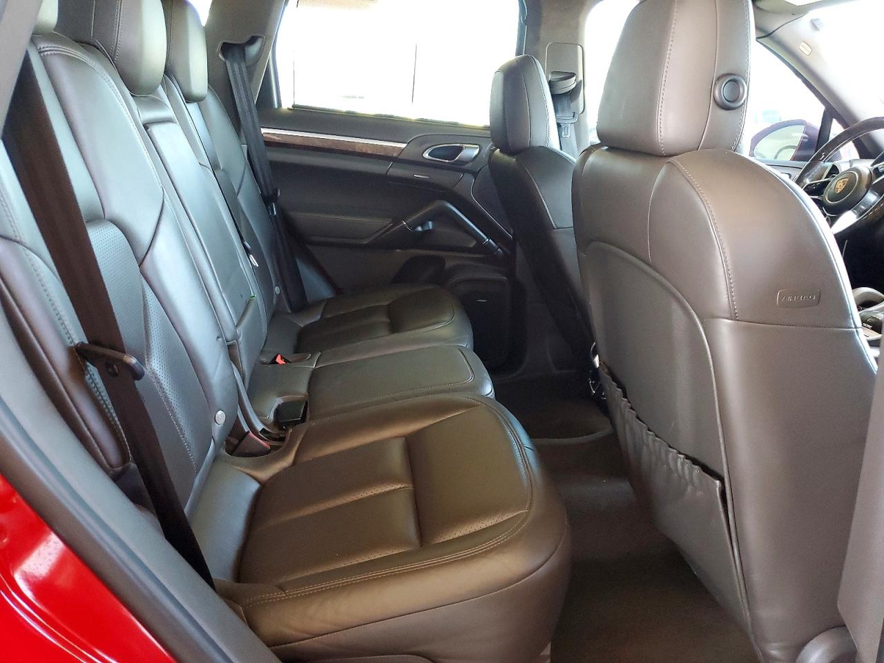 2015 Porsche Cayenne Se Hybrid Red vin: WP1AE2A27FLA51504