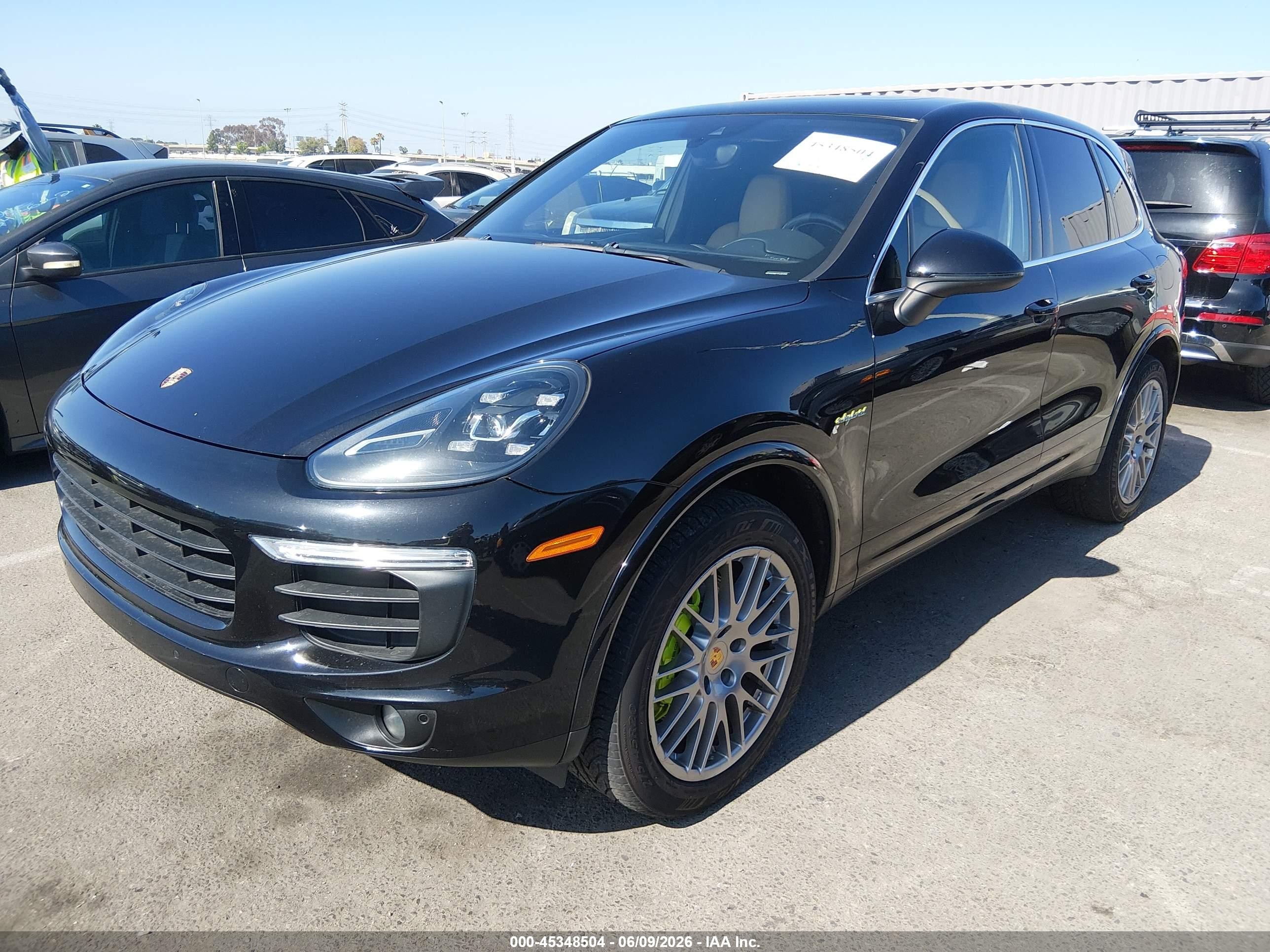 2015 Porsche Cayenne E-hybrid S Black vin: WP1AE2A27FLA54063